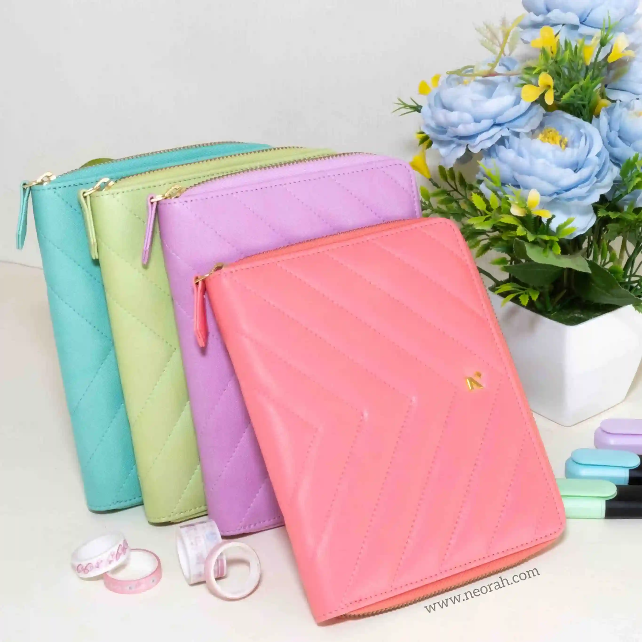 A5 - REFILLABLE QUILTED ORGANISER SLEEVE - ZIP - Image 164