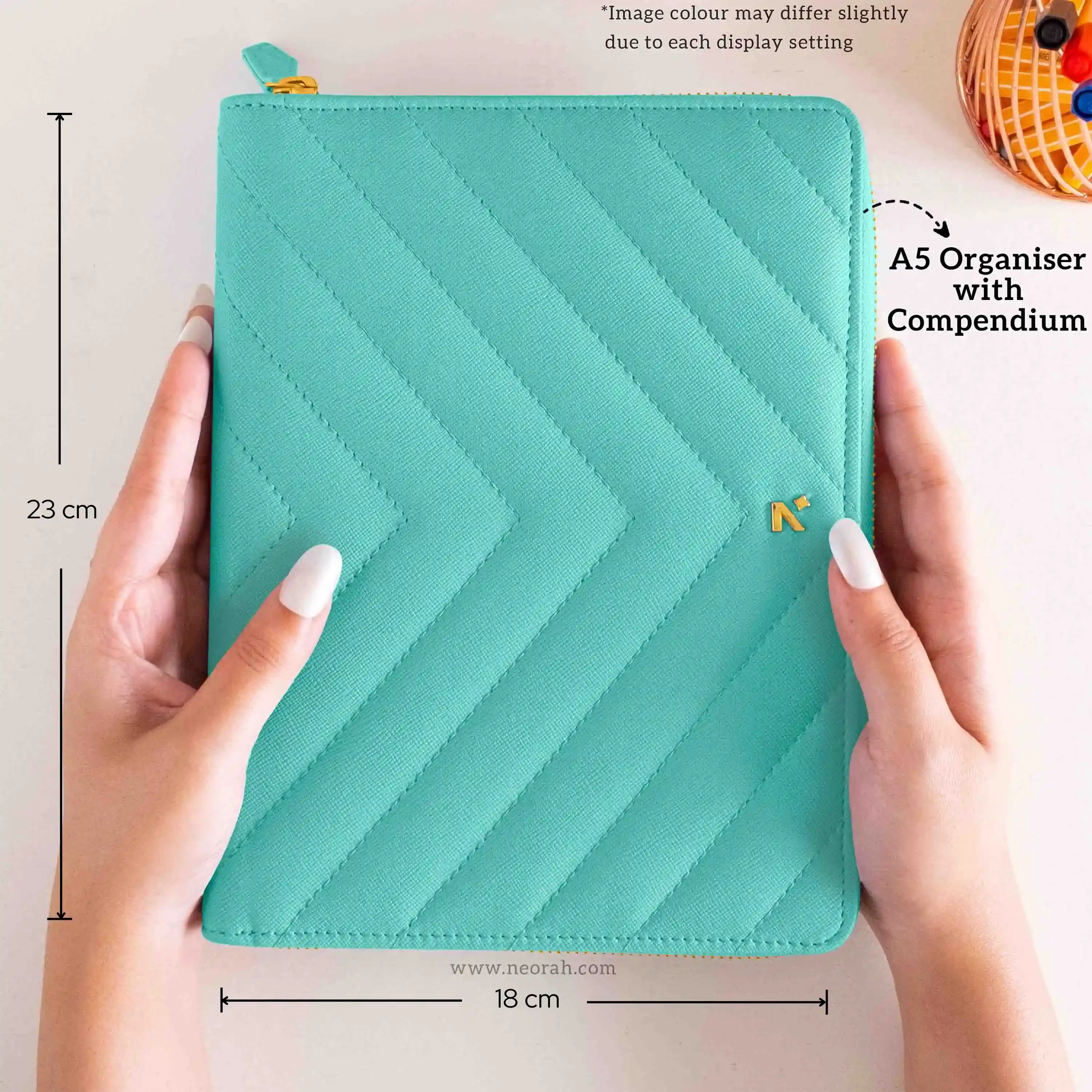 A5 - REFILLABLE QUILTED ORGANISER SLEEVE - ZIP - Image 187