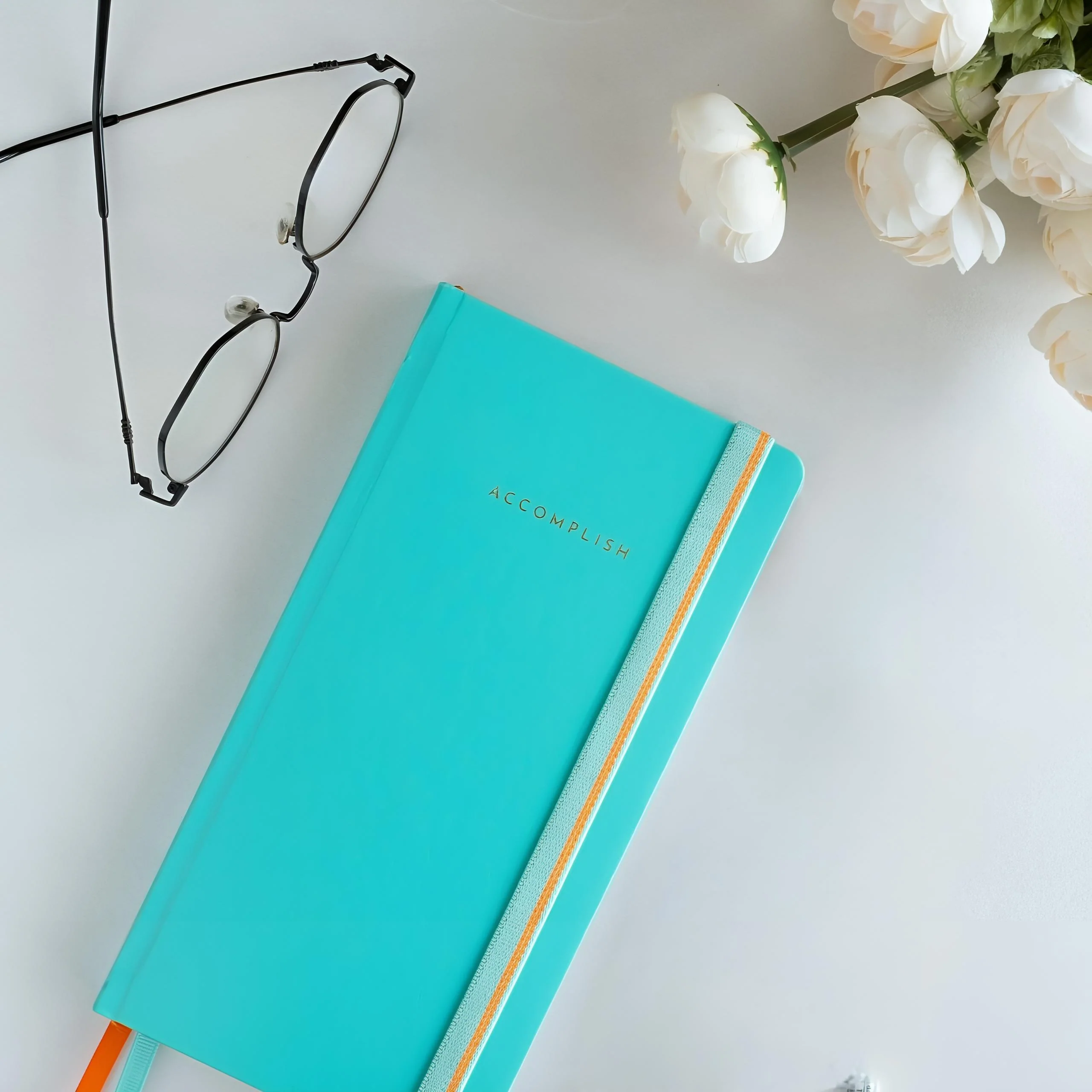 PETITE - UNDATED - WEEKLY PLANNER - HARD COVER - Image 18