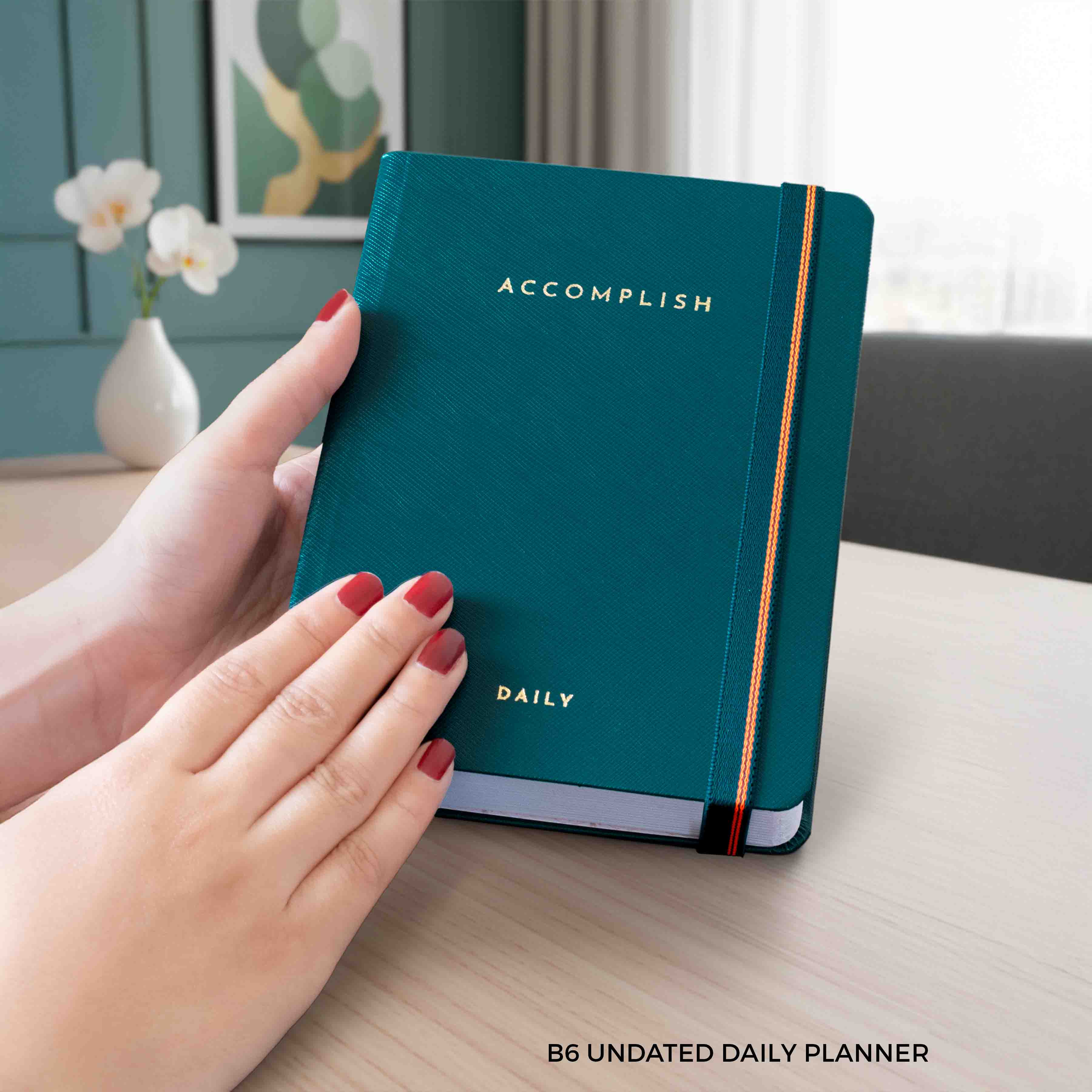 B6 - UNDATED - DAILY PLANNER - HARD COVER - Image 24
