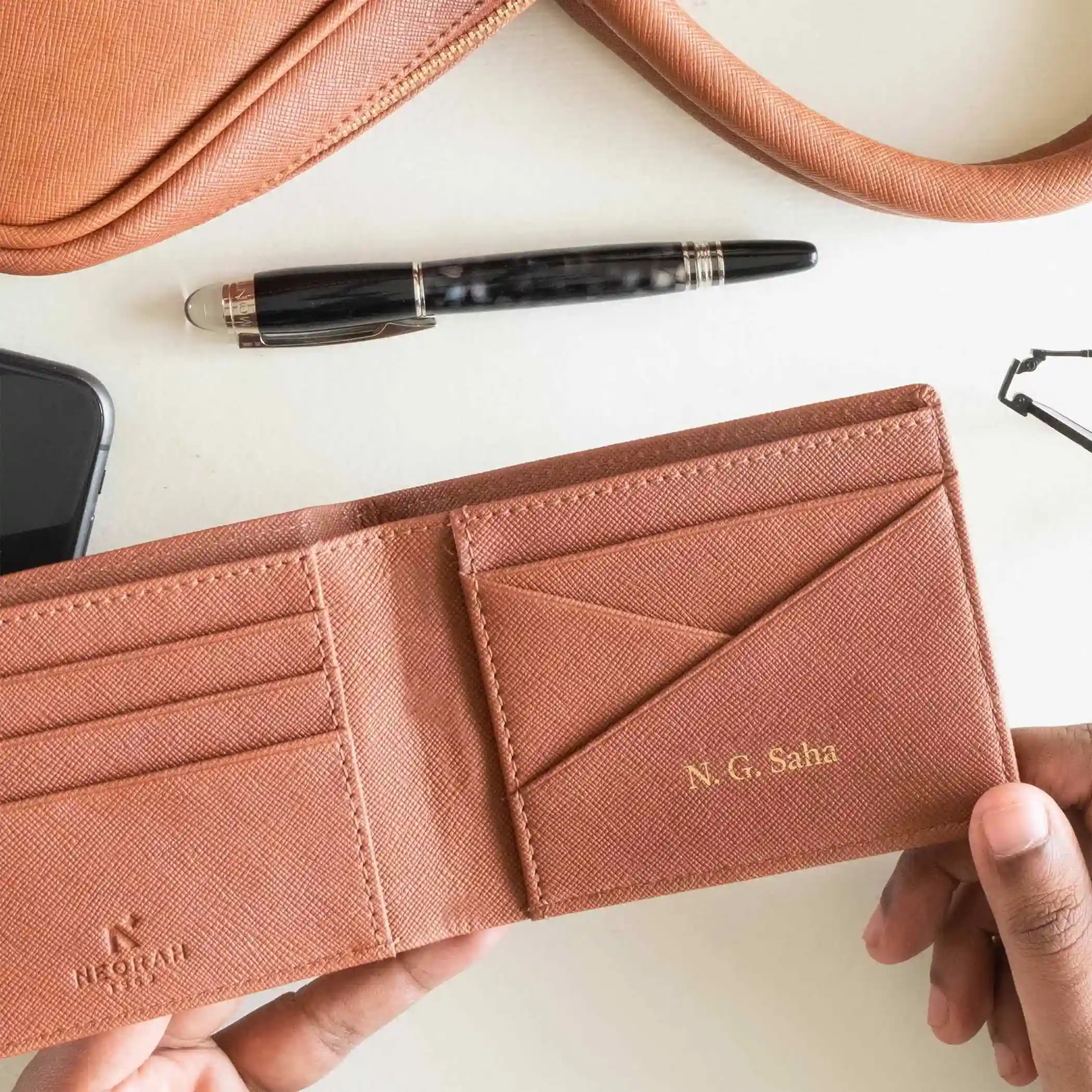 BIFOLD WALLET FOR MEN + KEYCHAIN - Image 15