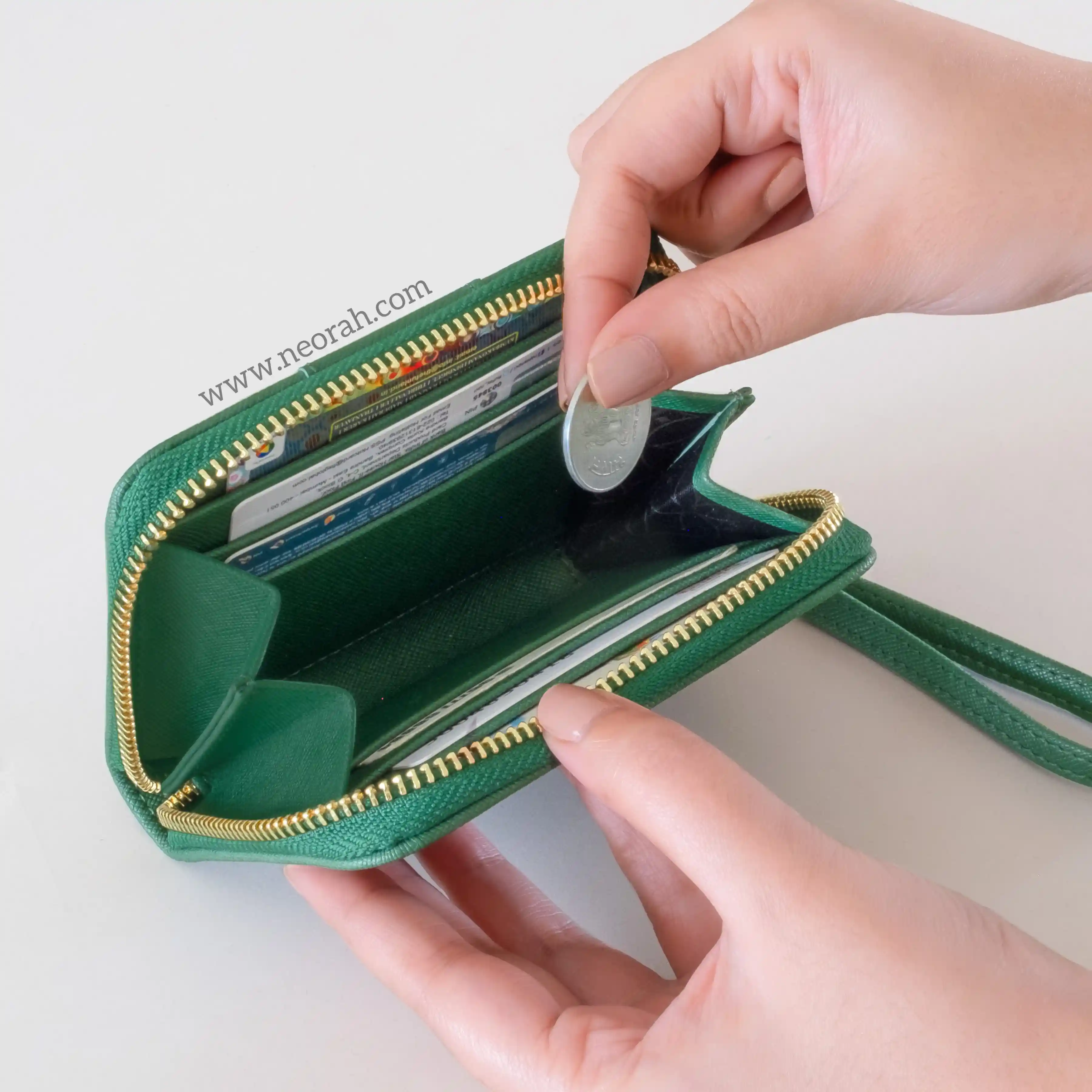 BIJOU - WOMEN ZIP AROUND WALLET WITH WRISTLET - Image 92