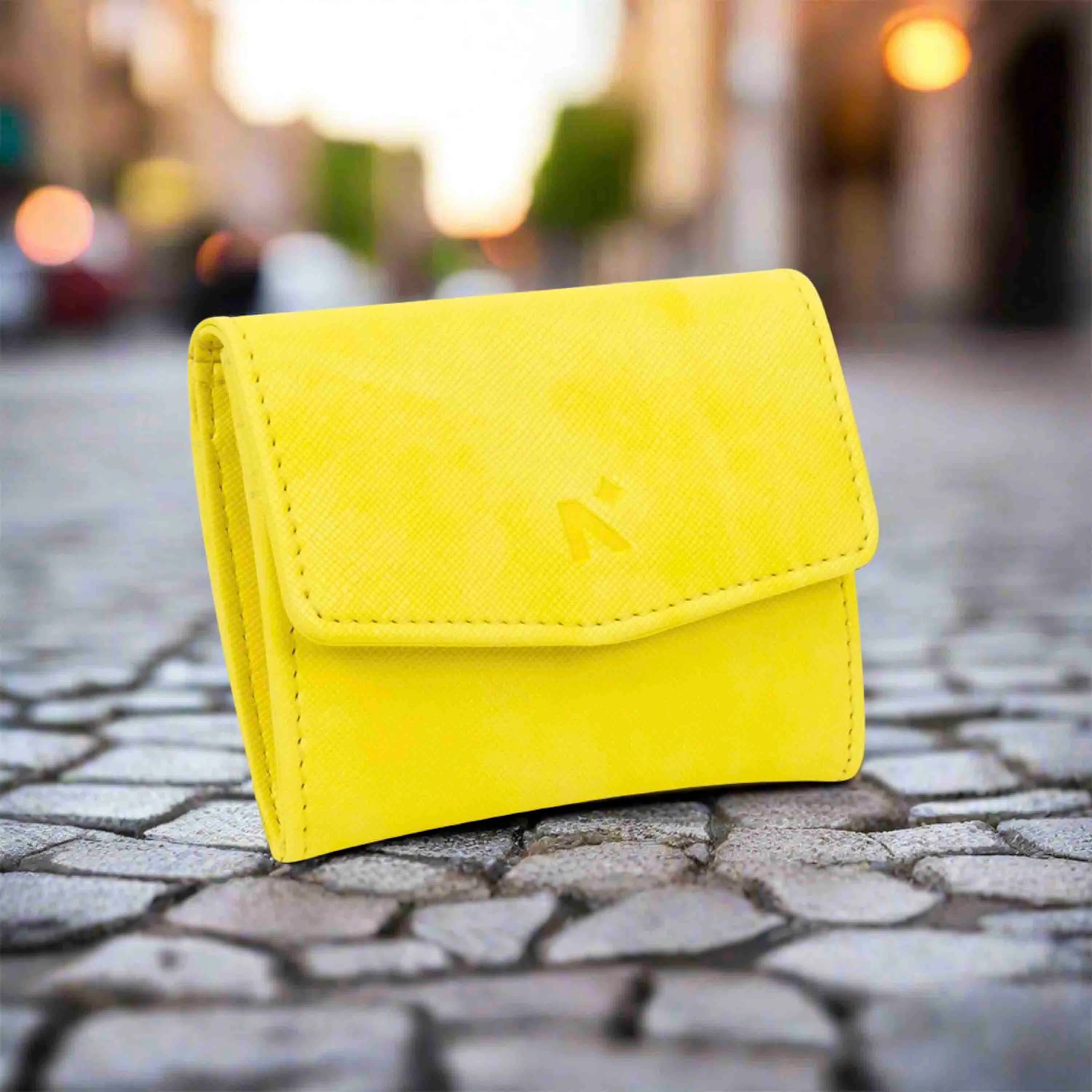 CARD WALLET WITH SNAP - Image 110