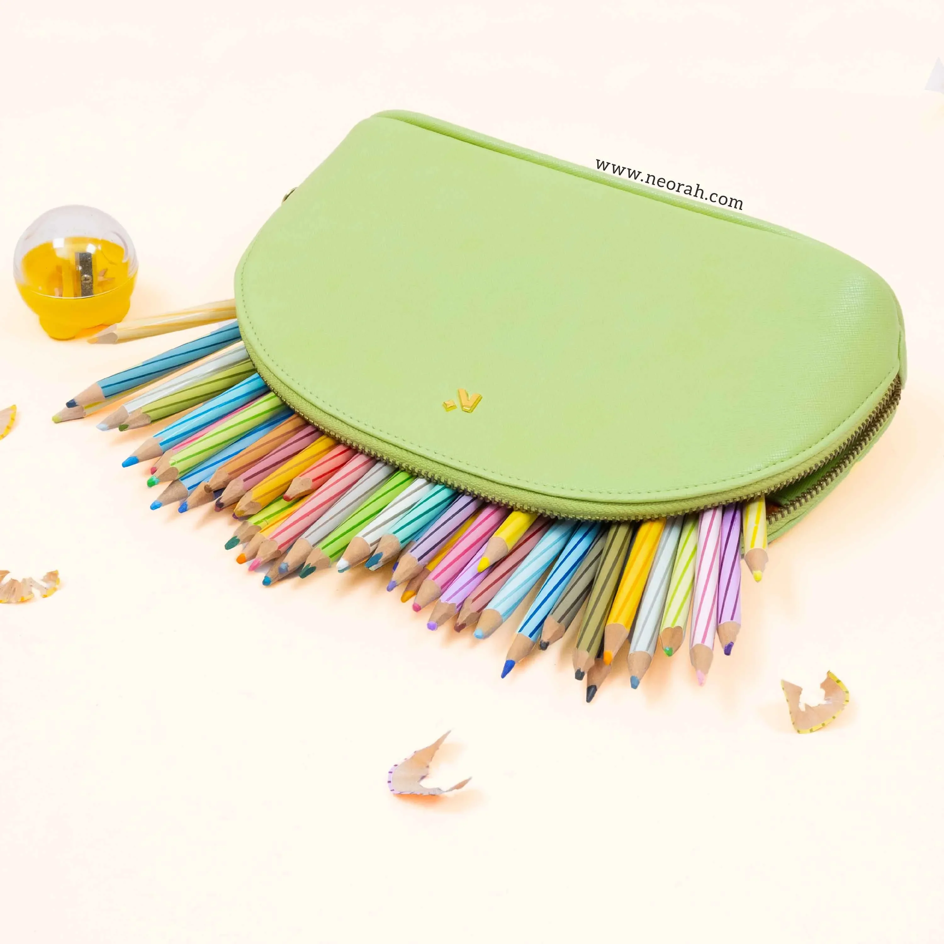 TRAVEL POUCH - Image 7