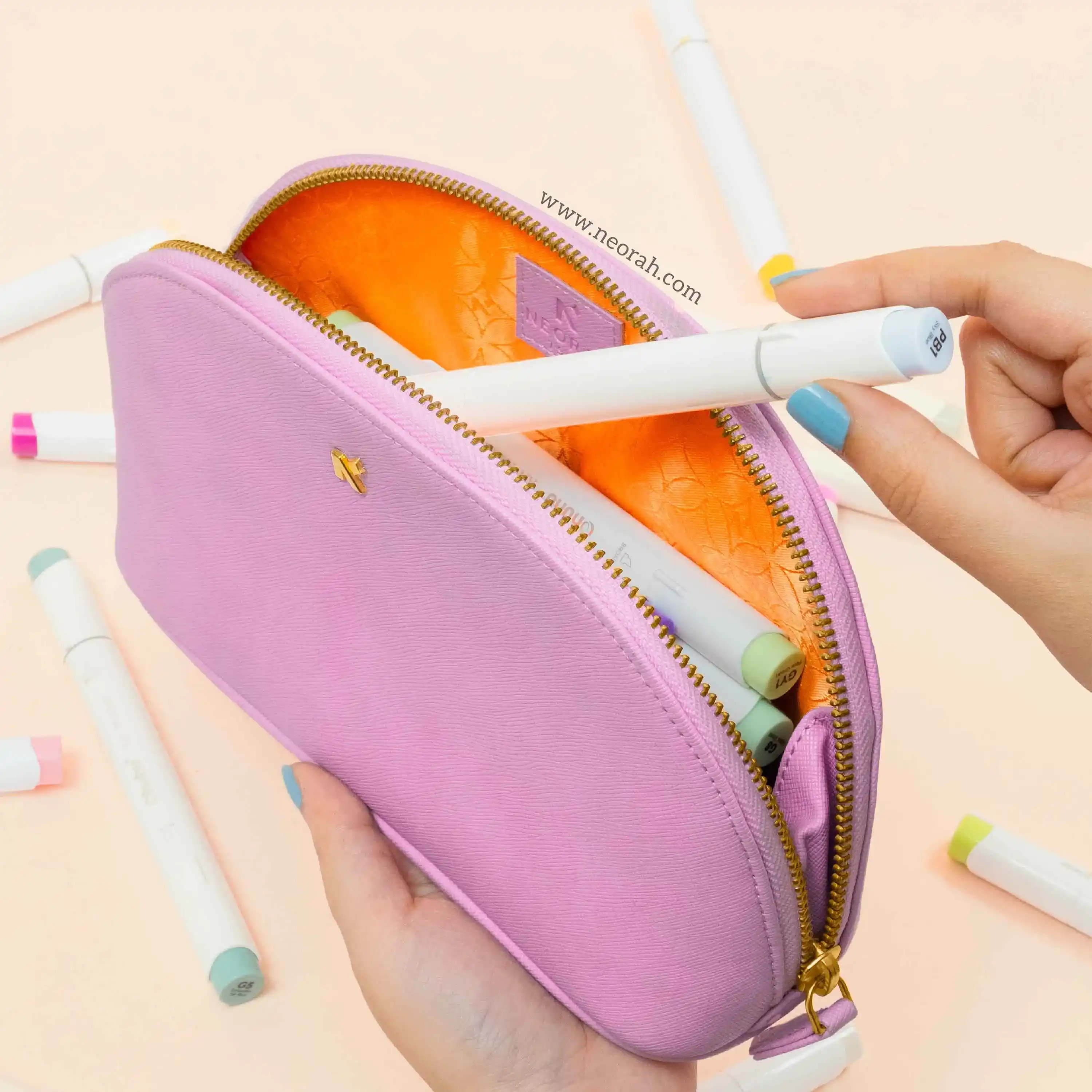 TRAVEL POUCH - Image 82