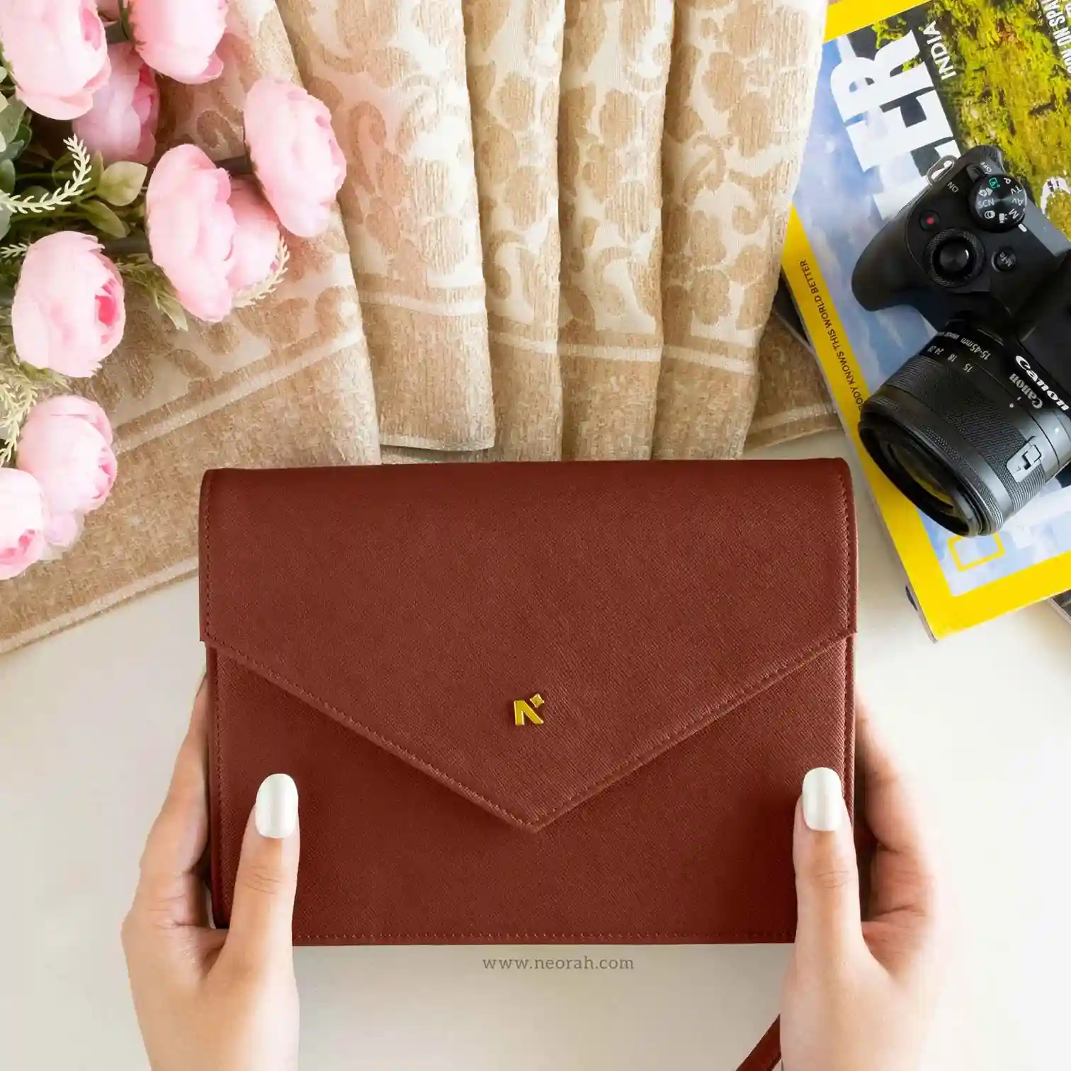 EMMA | CROSSBODY SLING BAG | ENVELOPE - Image 103