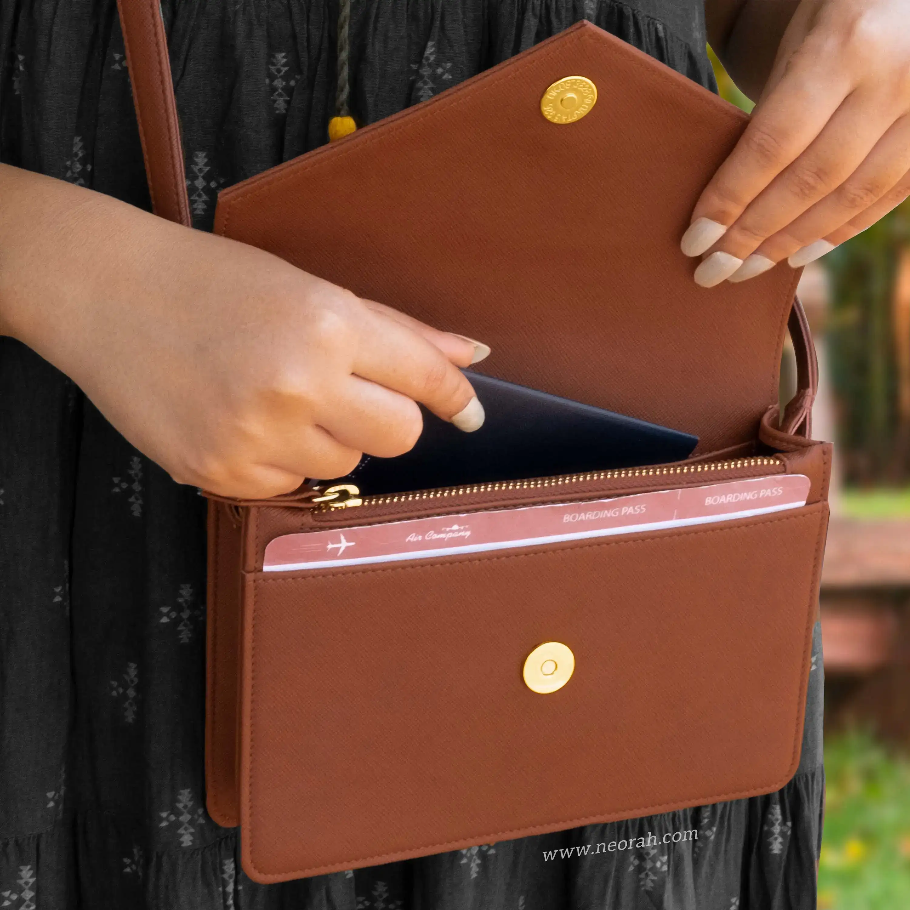 EMMA | CROSSBODY SLING BAG | ENVELOPE - Image 106