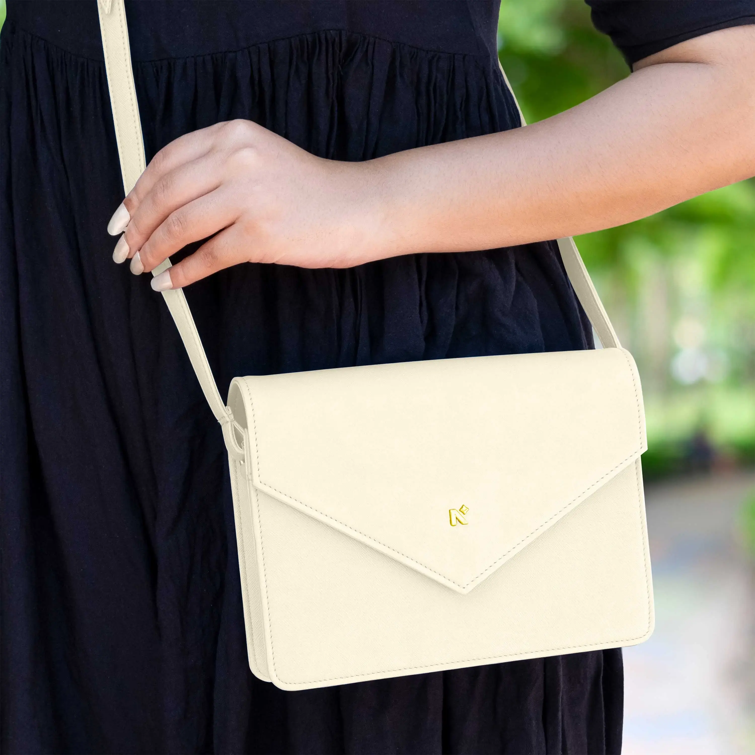 EMMA | CROSSBODY SLING BAG | ENVELOPE - Image 26
