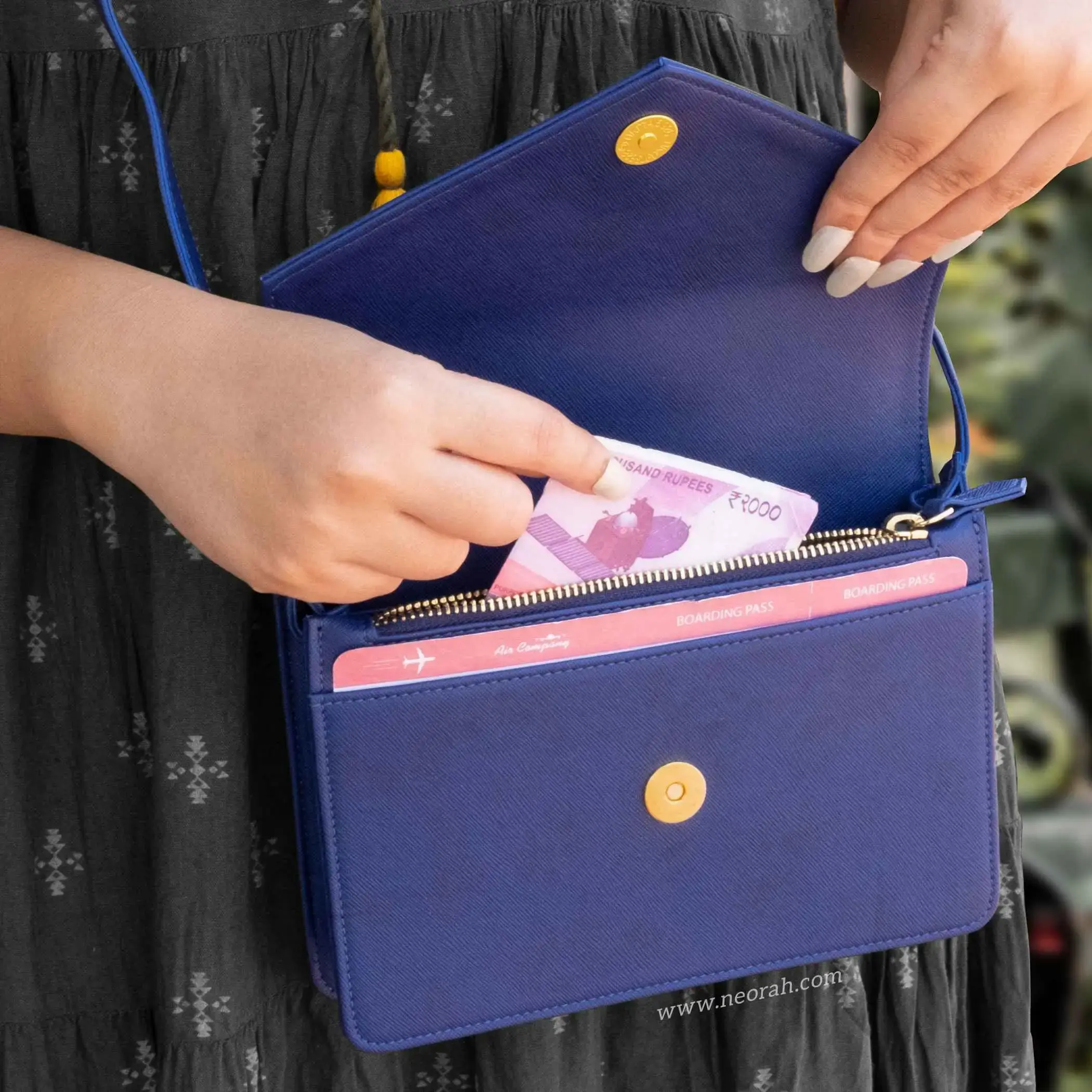 EMMA | CROSSBODY SLING BAG | ENVELOPE - Image 41