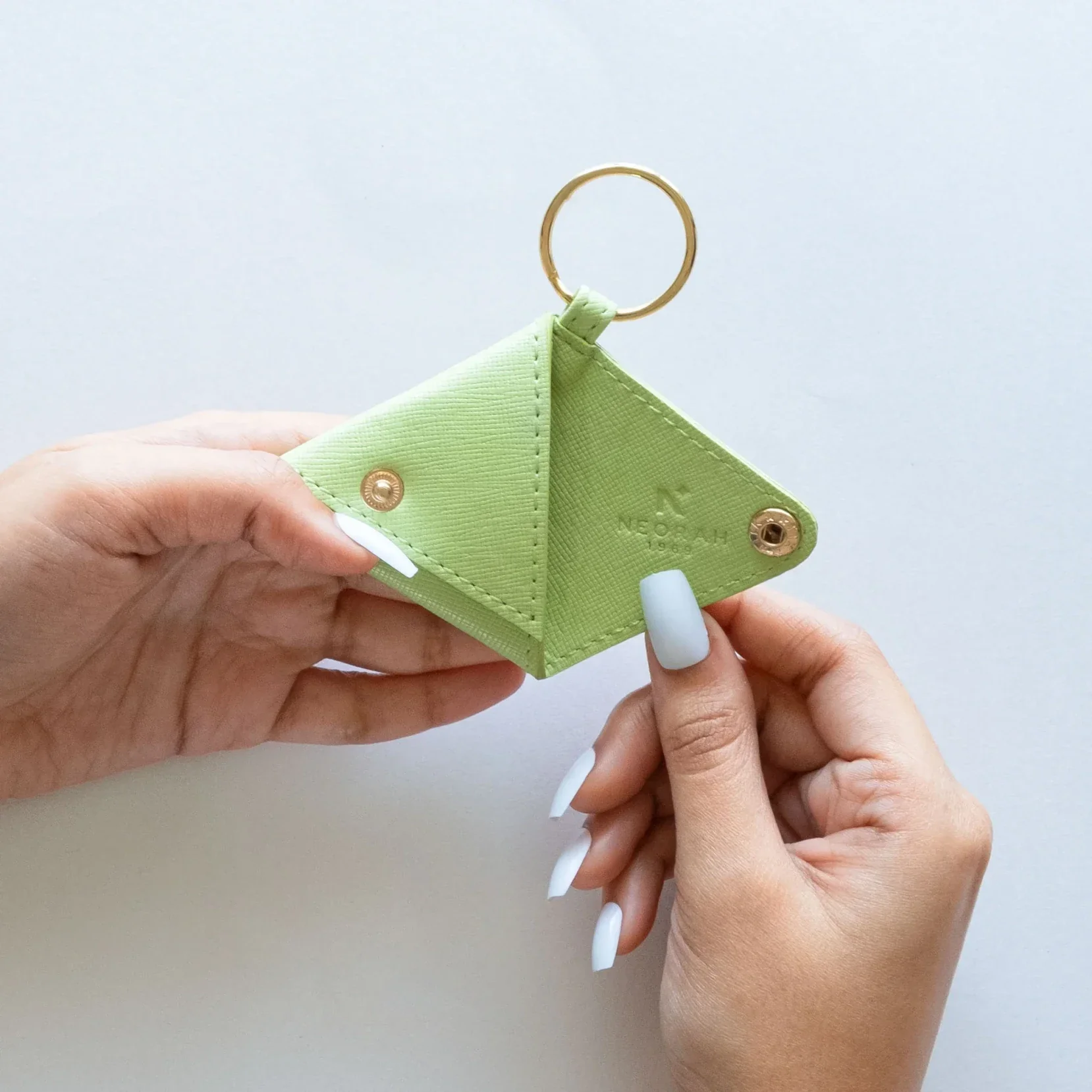 KEY CHAIN - TRIANGLE - Image 29