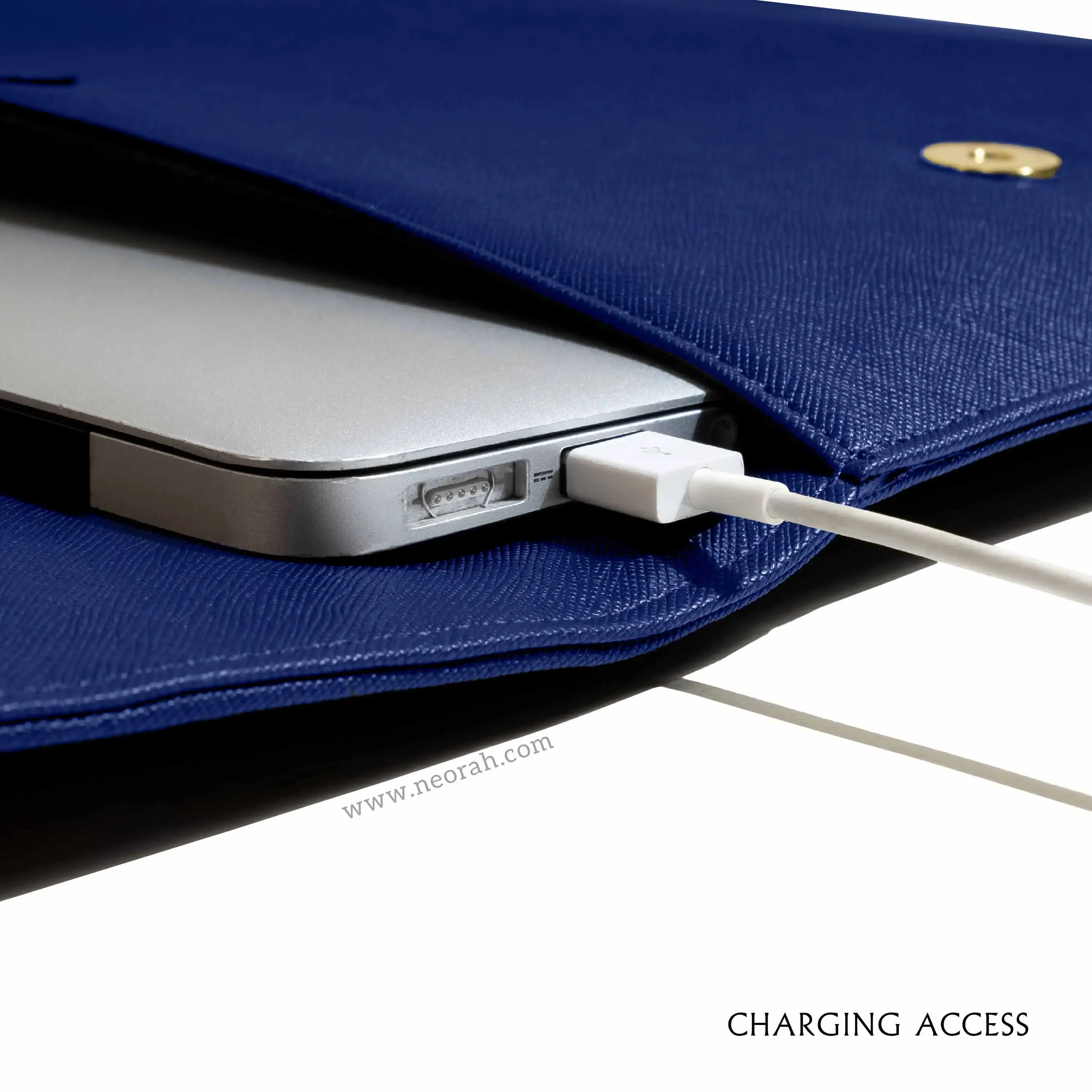 LAPTOP SLEEVE WITH FLAP + MAGNETIC CLOSURE - Image 31