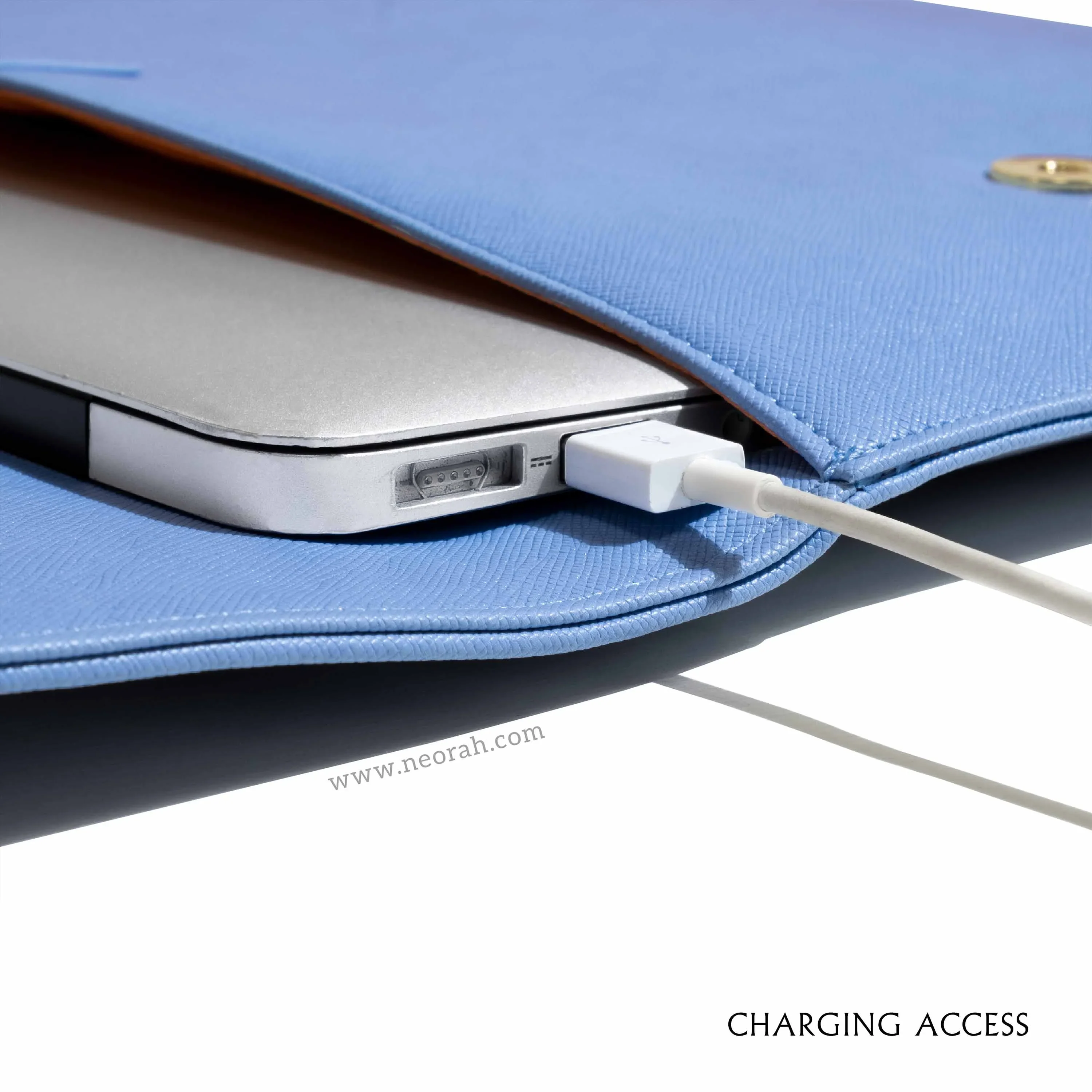 LAPTOP SLEEVE WITH FLAP + MAGNETIC CLOSURE - Image 47