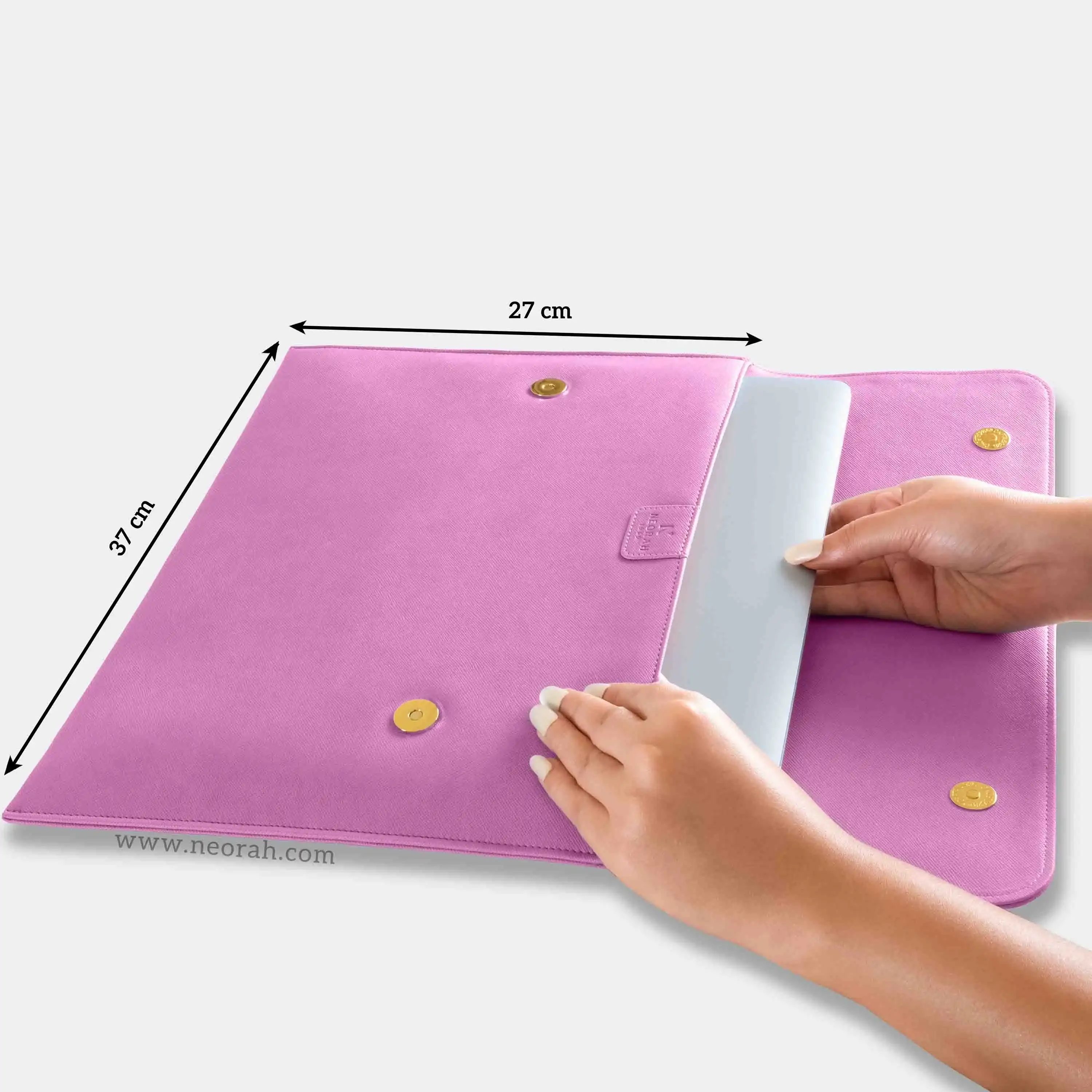 LAPTOP SLEEVE WITH FLAP + MAGNETIC CLOSURE - Image 61