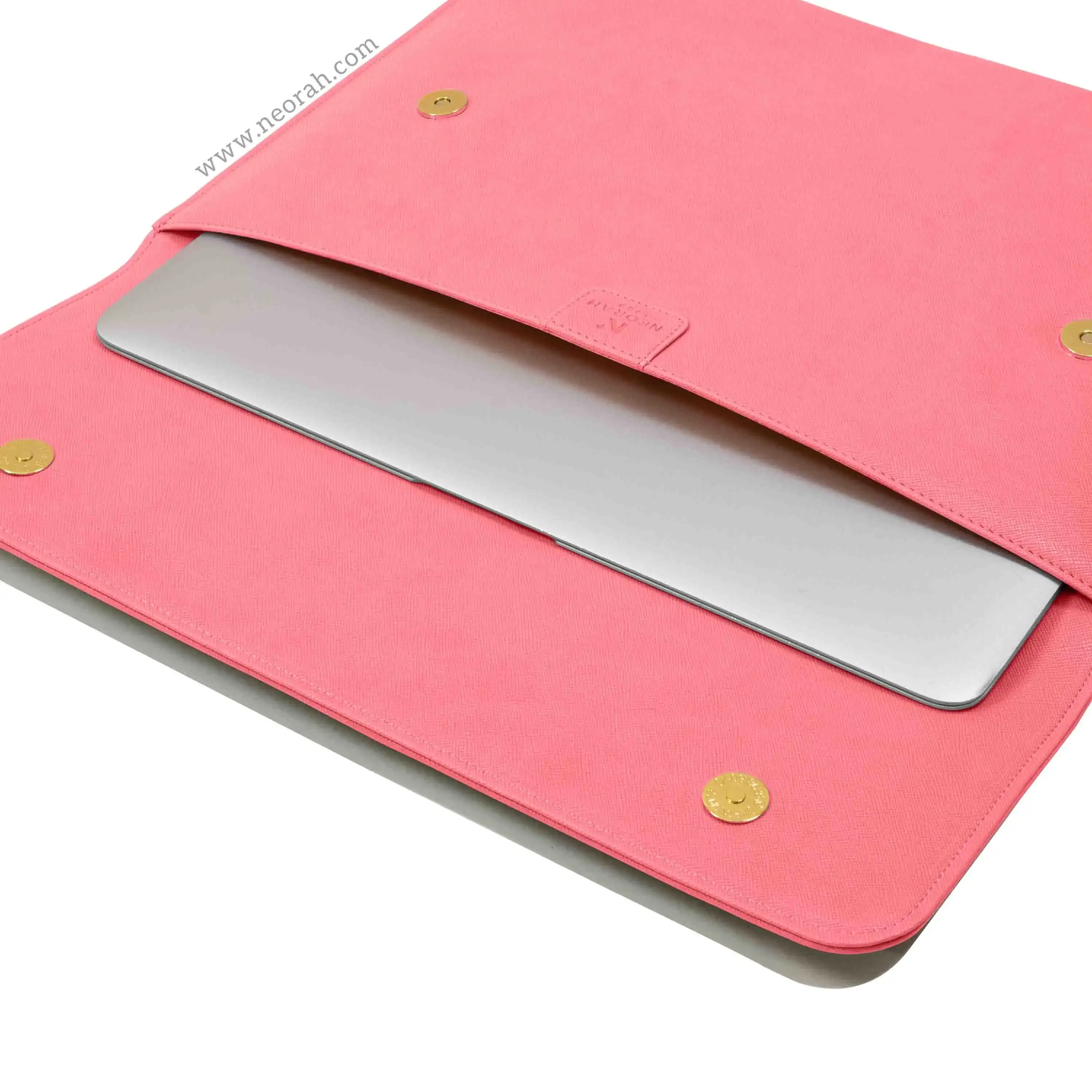 LAPTOP SLEEVE WITH FLAP + MAGNETIC CLOSURE - Image 78