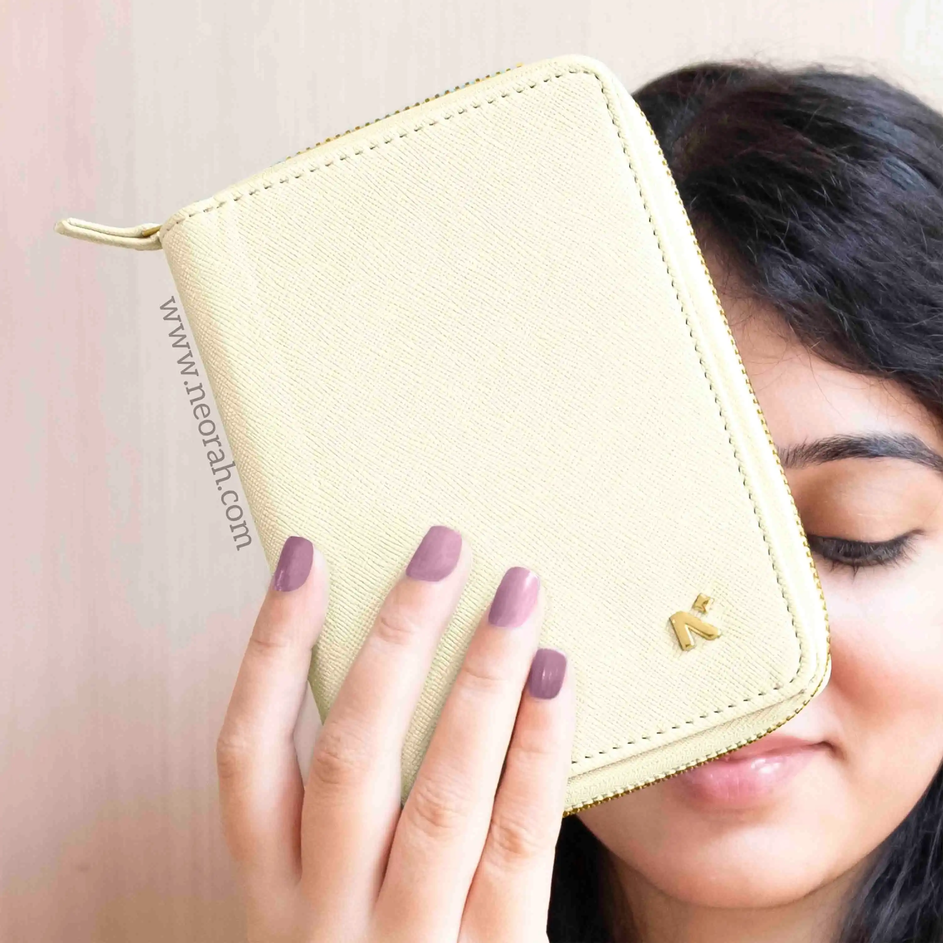 B7 - ORGANISER / PASSPORT COVER - ZIP - Image 108