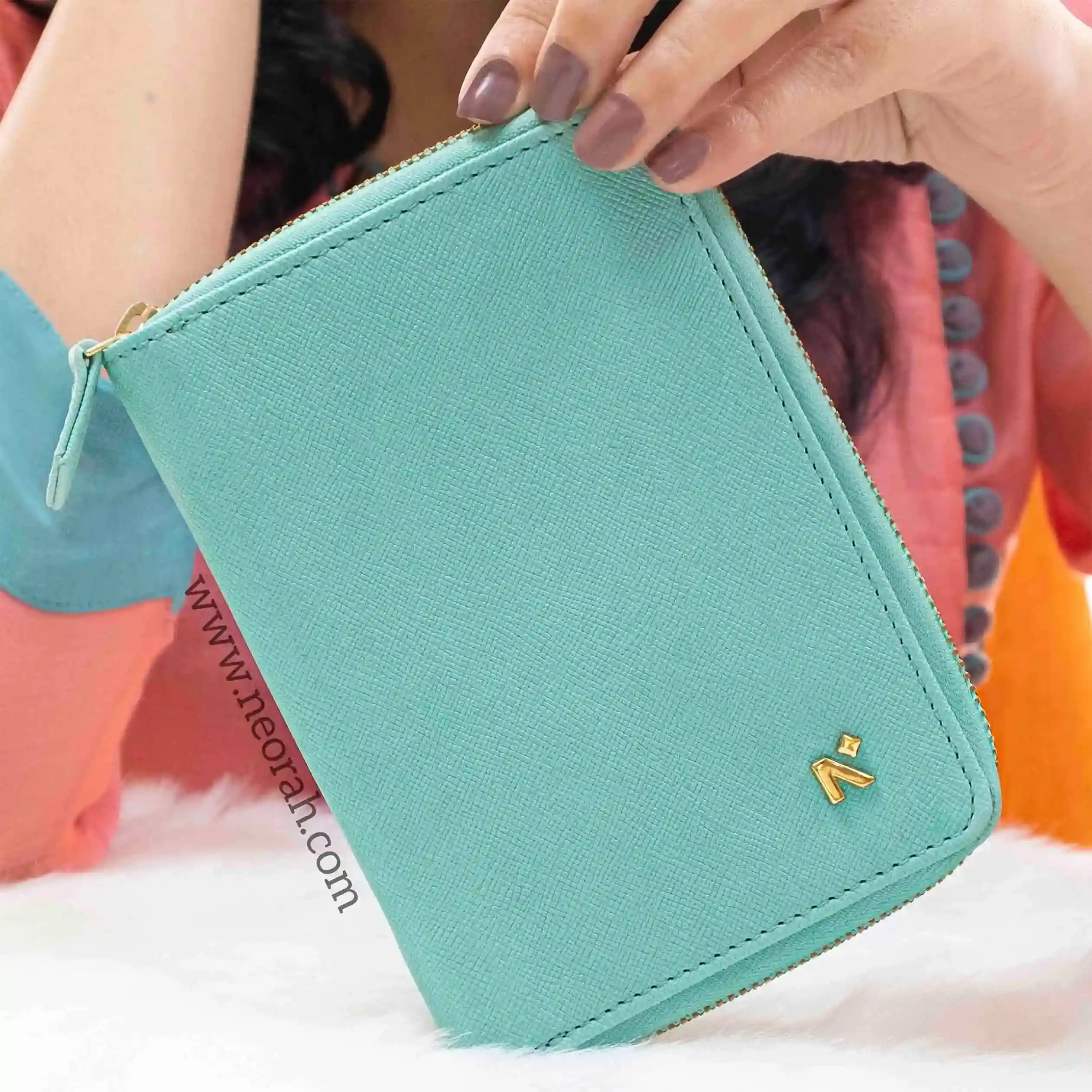 B7 - ORGANISER / PASSPORT COVER - ZIP - Image 111