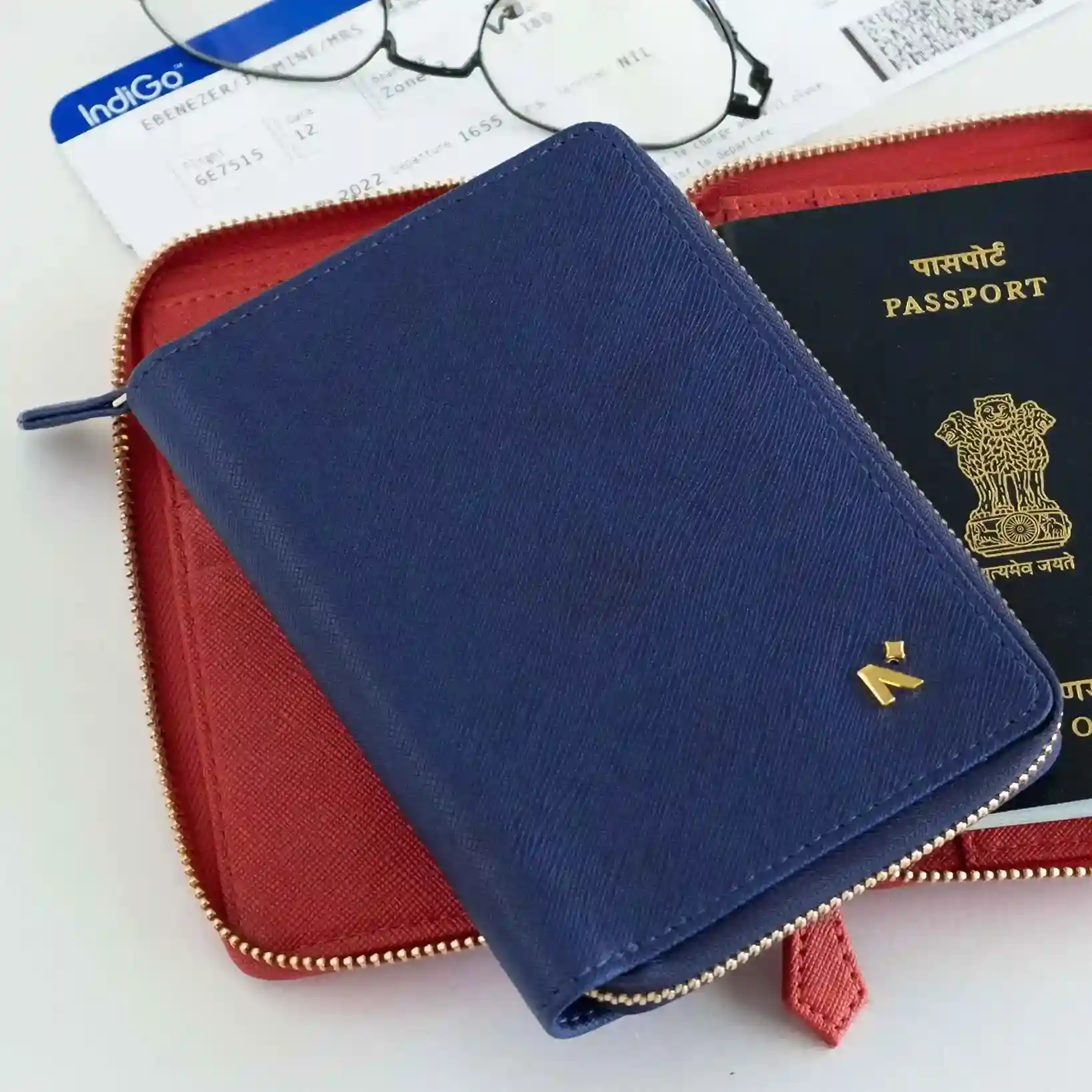 B7 - ORGANISER / PASSPORT COVER - ZIP - Image 35