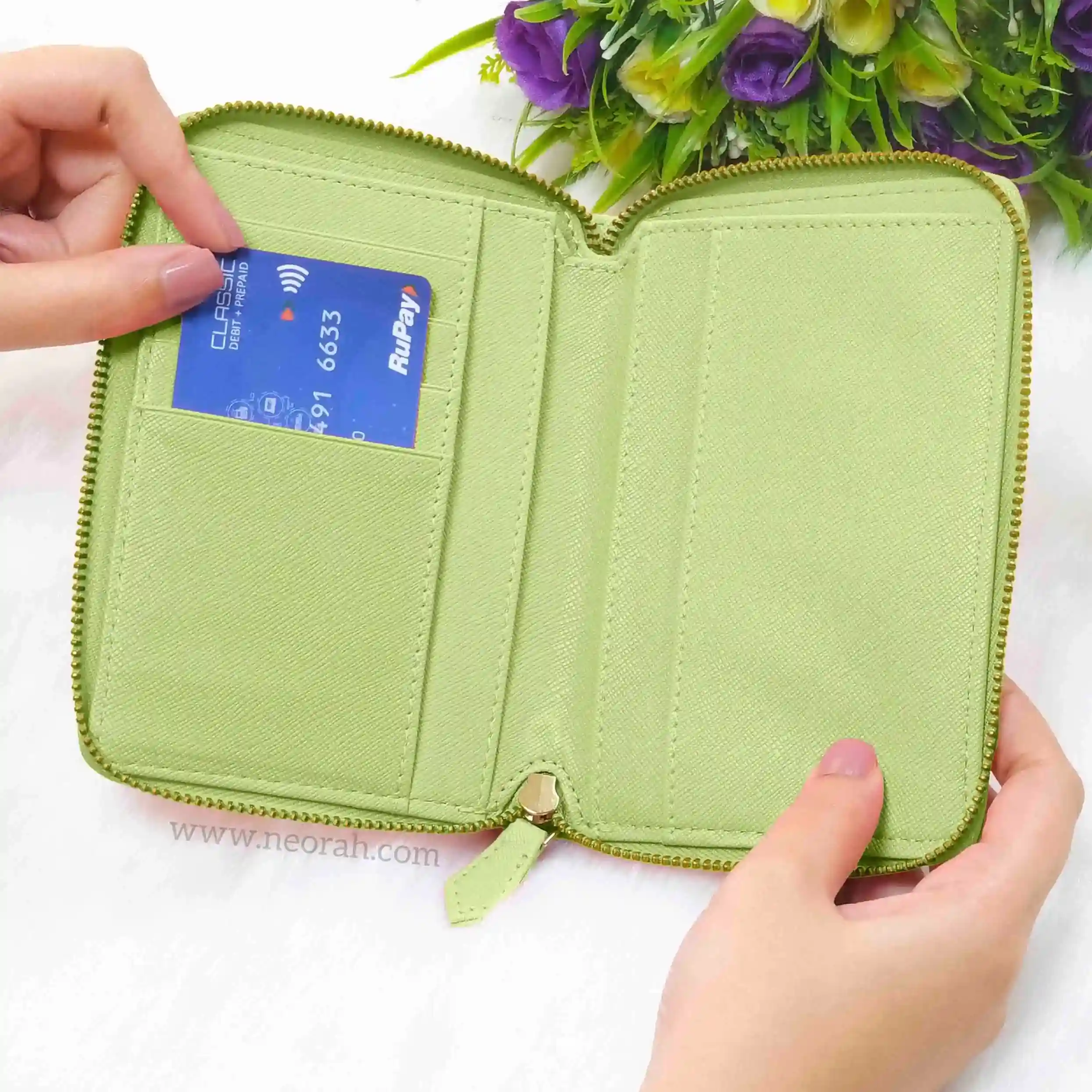 B7 - ORGANISER / PASSPORT COVER - ZIP - Image 53