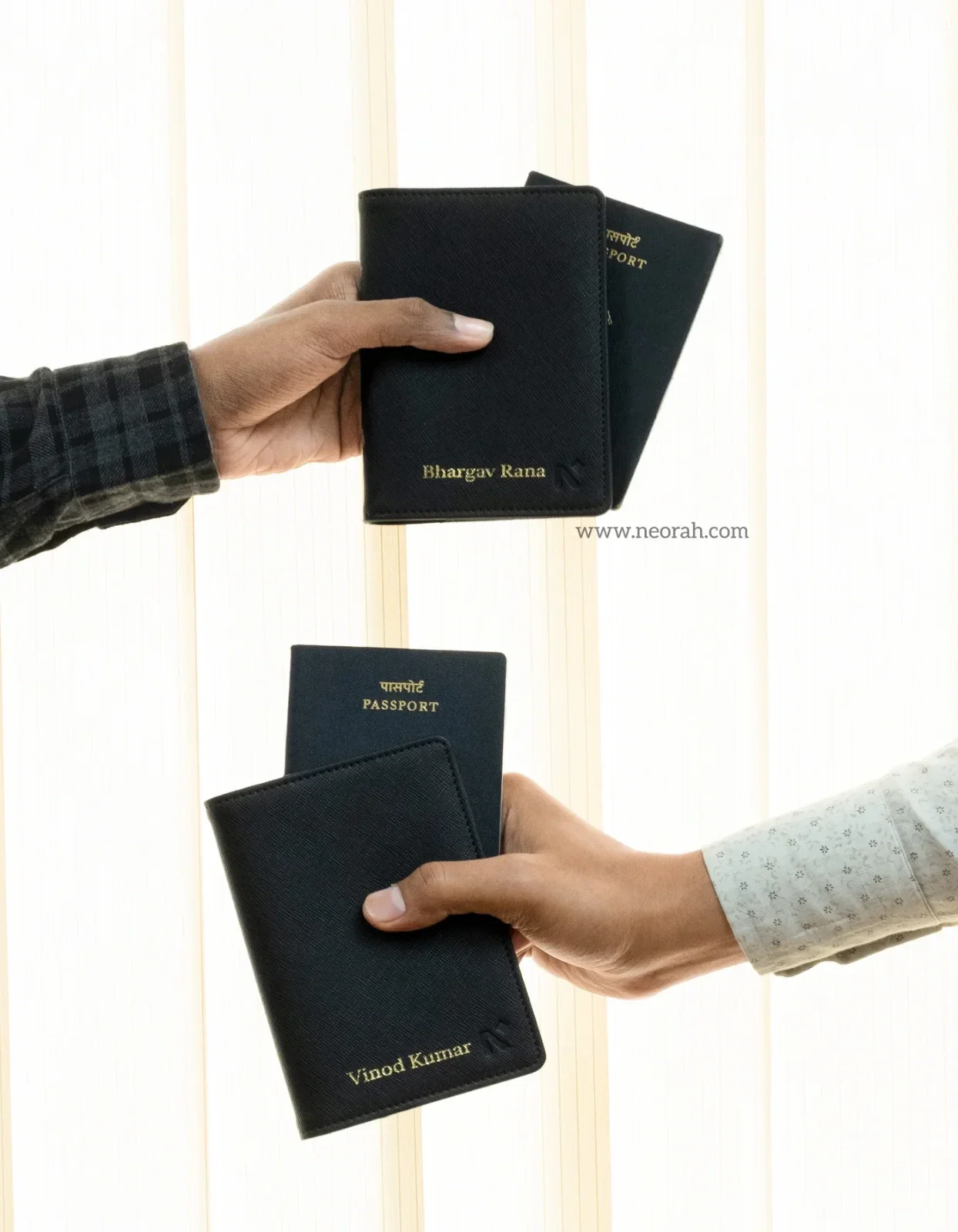 B7 - ORGANISER / PASSPORT COVER - Image 34