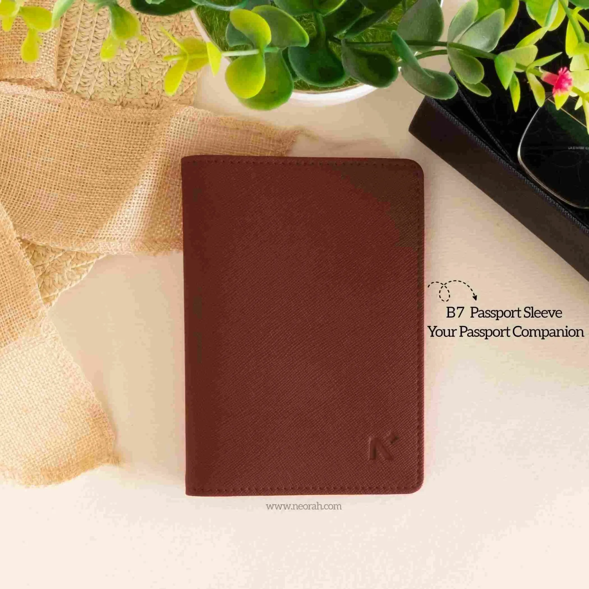 B7 - ORGANISER / PASSPORT COVER - Image 51