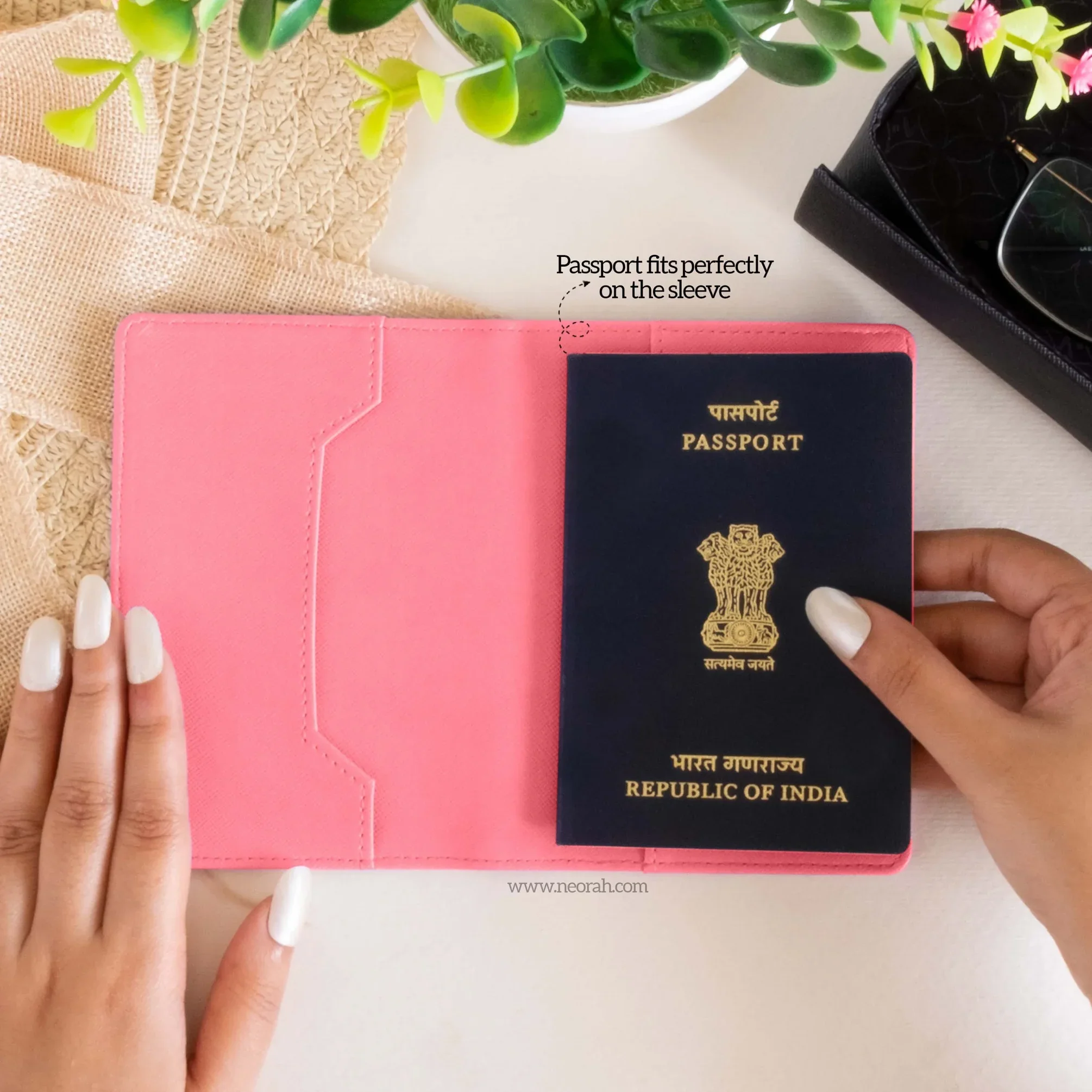 B7 - ORGANISER / PASSPORT COVER - Image 90