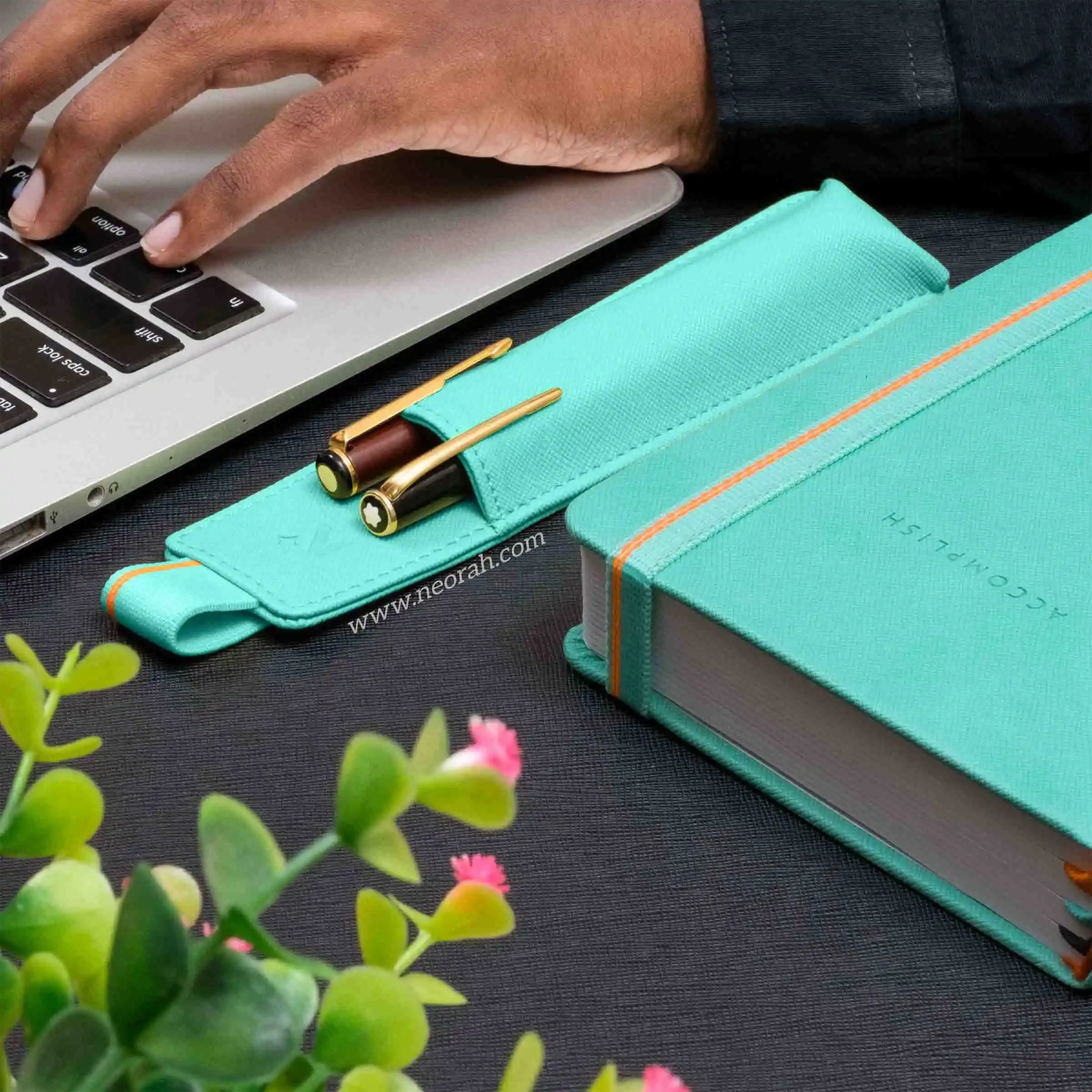 PEN HOLDER - Image 77