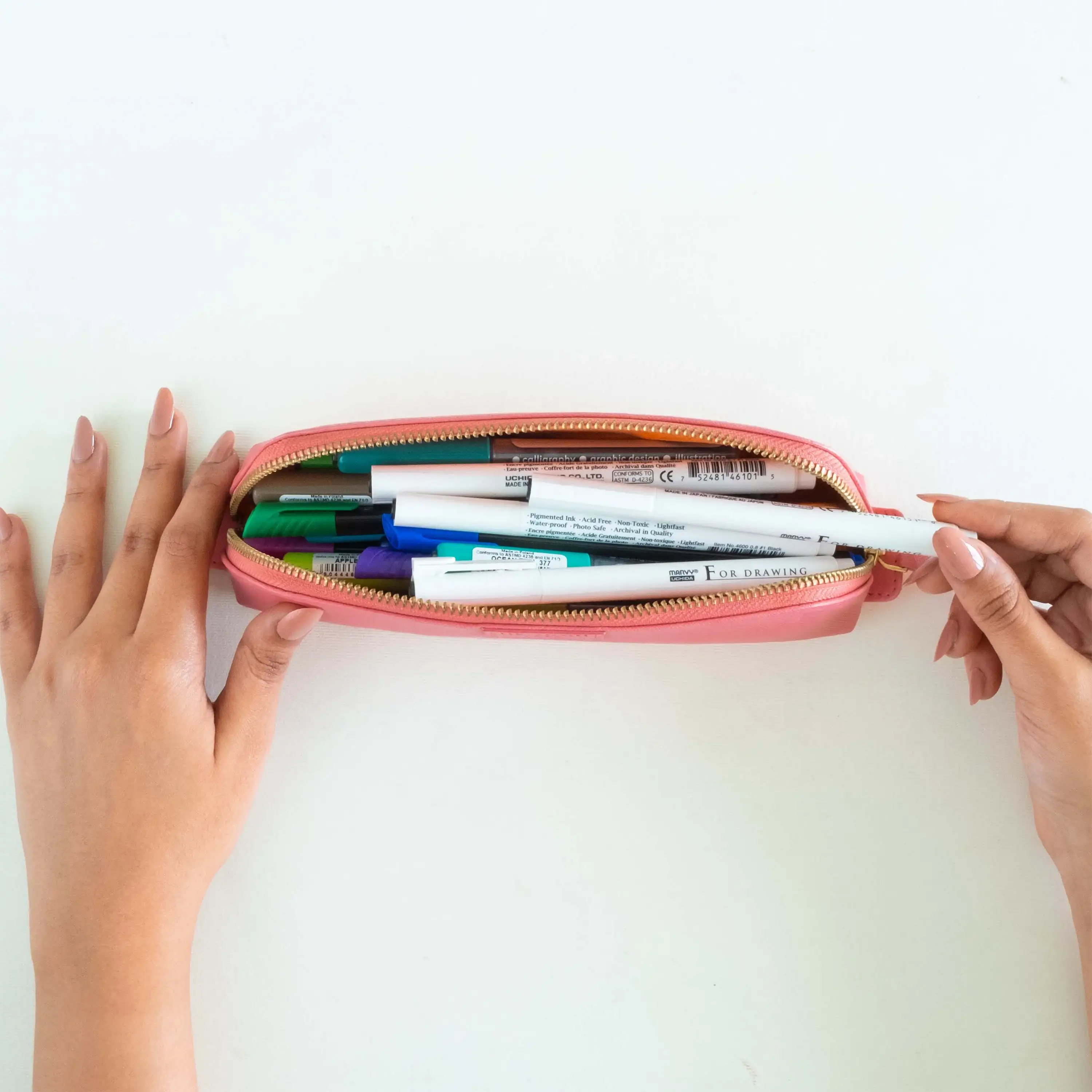 PENCIL POUCH - TRIANGLE - Image 120