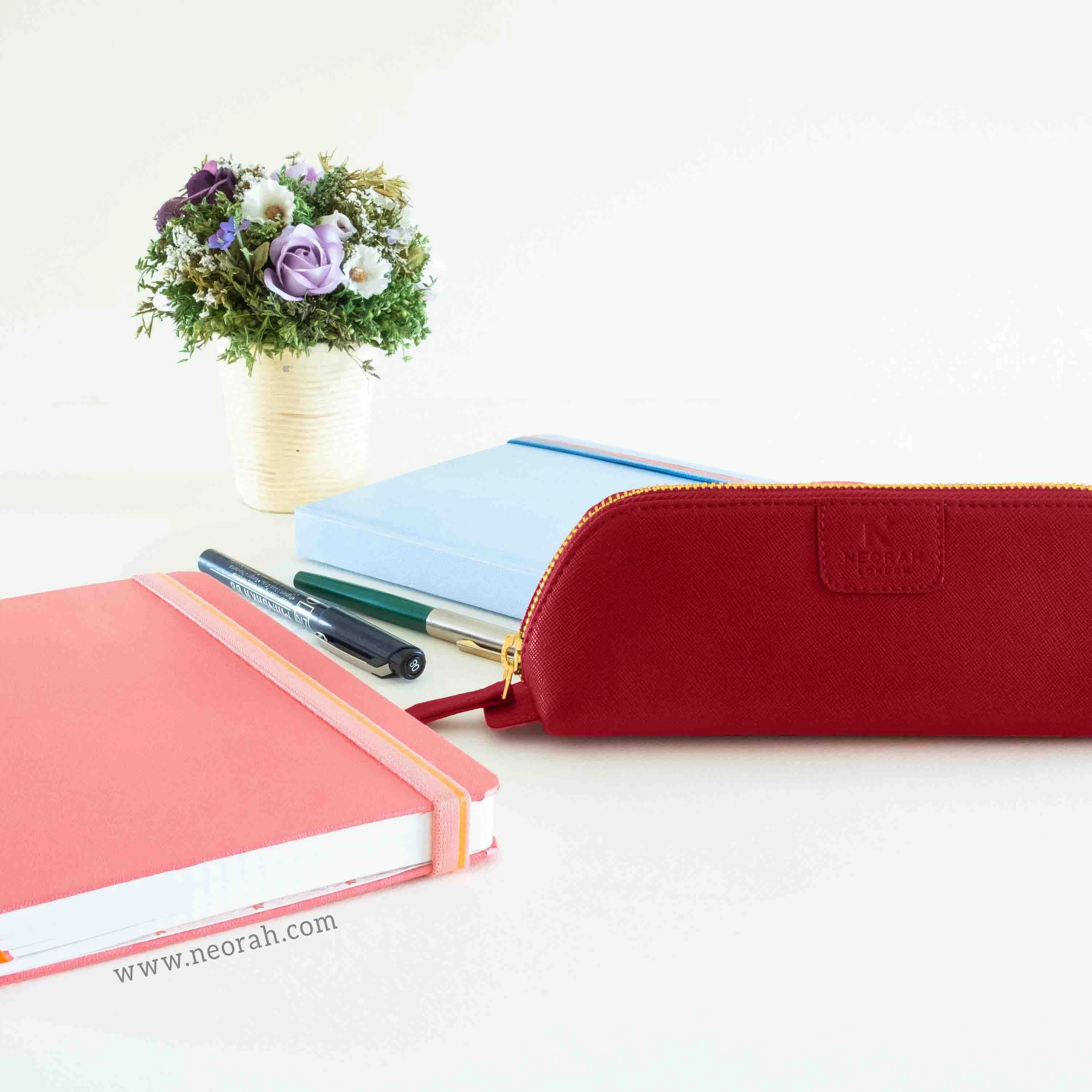 PENCIL POUCH - TRIANGLE - Image 153