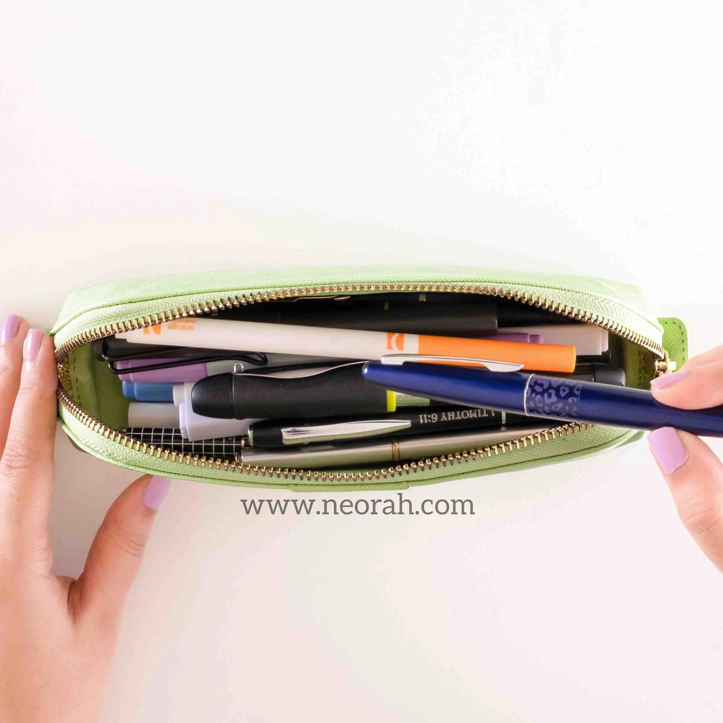 PENCIL POUCH - TRIANGLE - Image 99