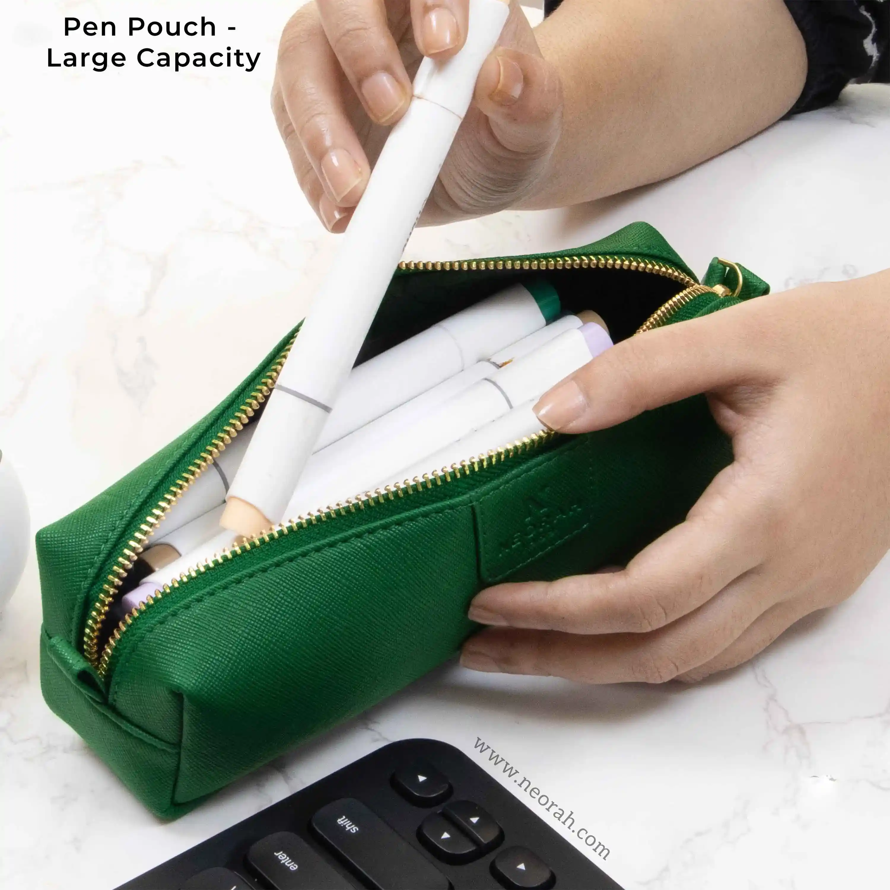 PEN POUCH - SQUARE - Image 115