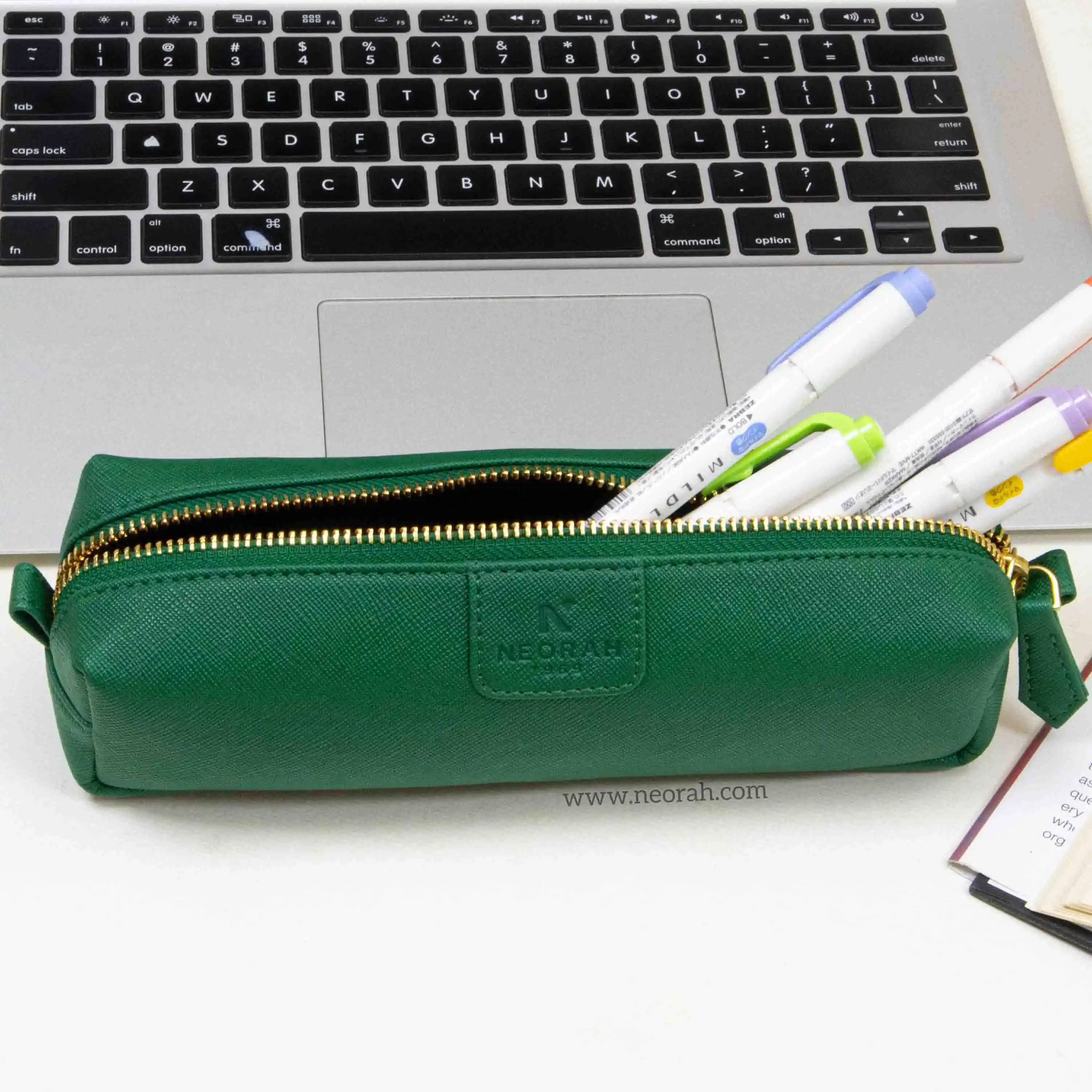 PEN POUCH - SQUARE - Image 120
