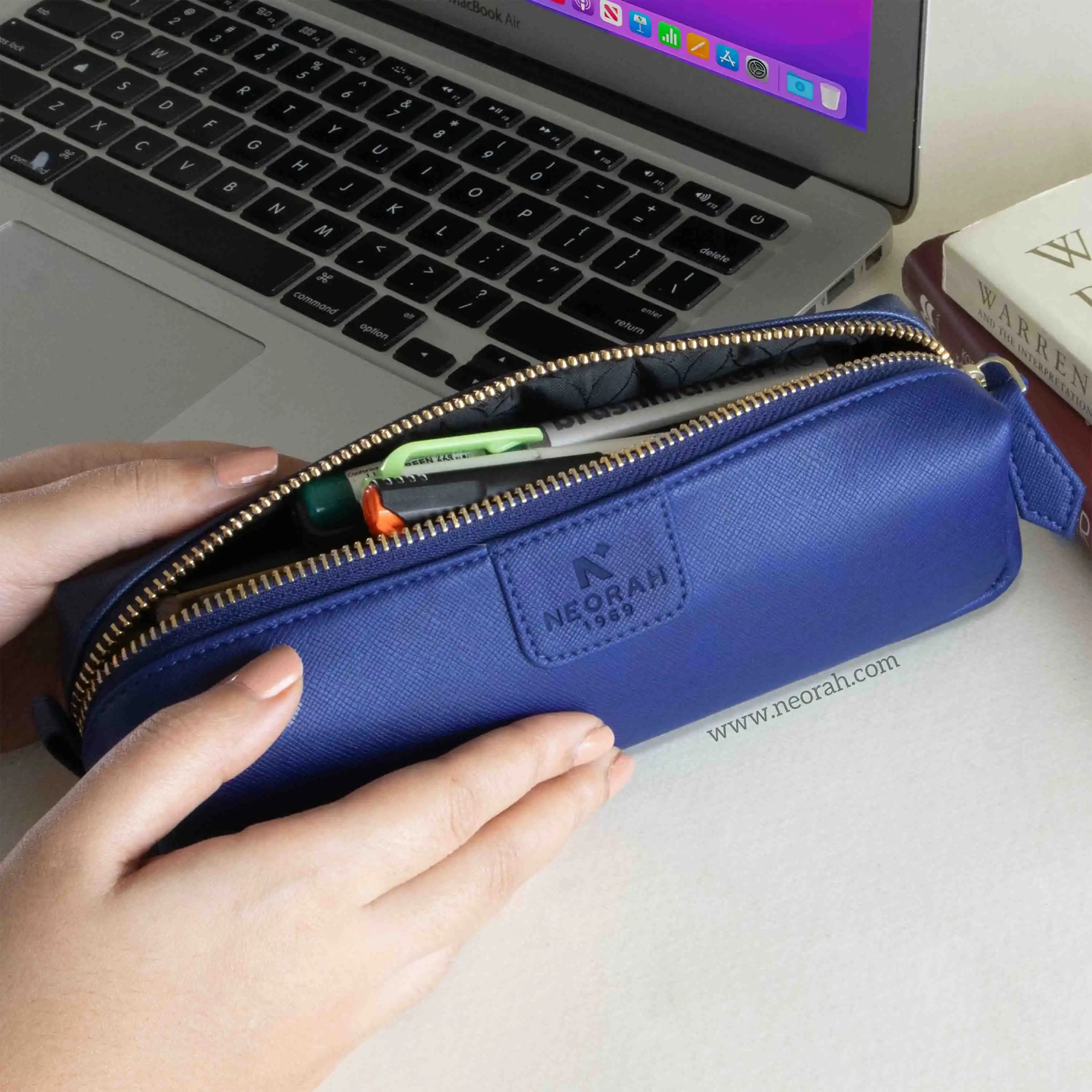 PEN POUCH - SQUARE - Image 46