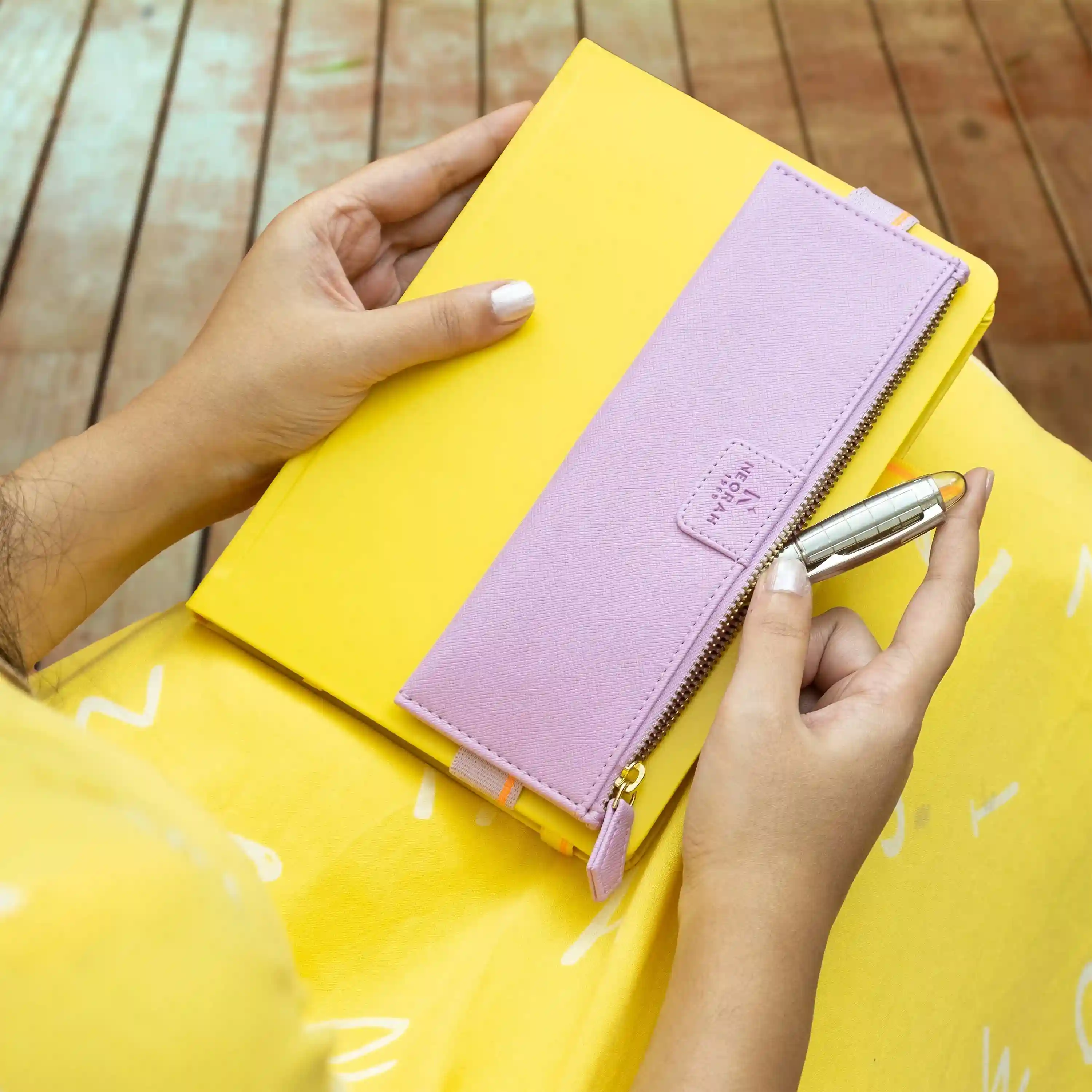 PEN SLEEVE - Image 117