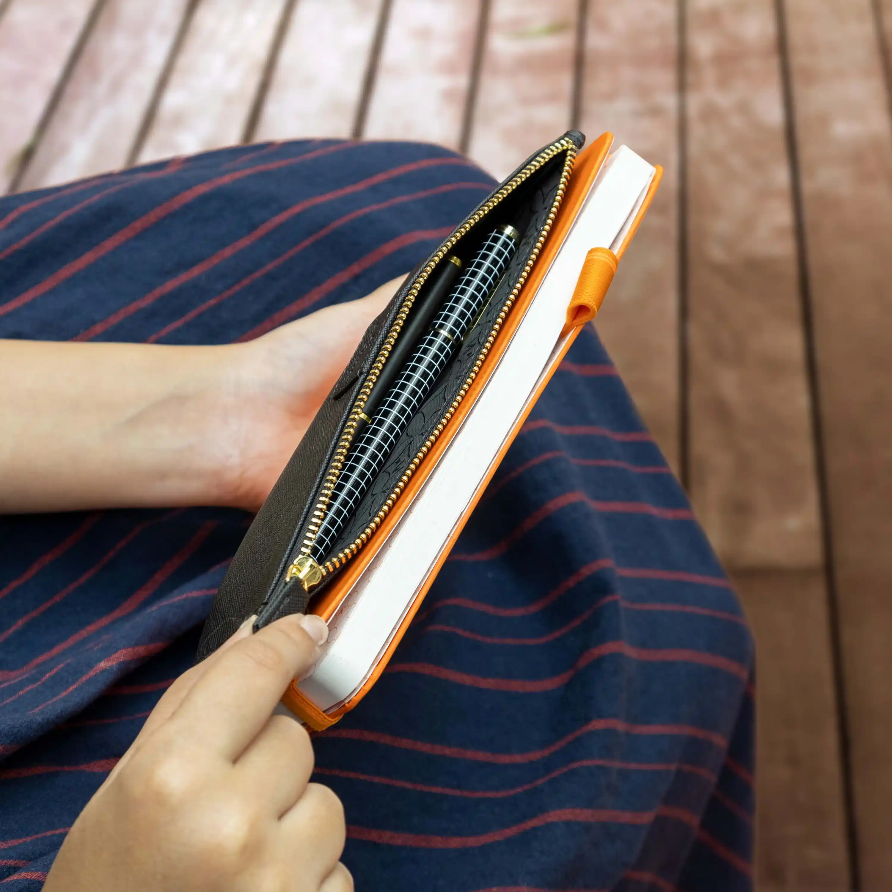 PEN SLEEVE - Image 18