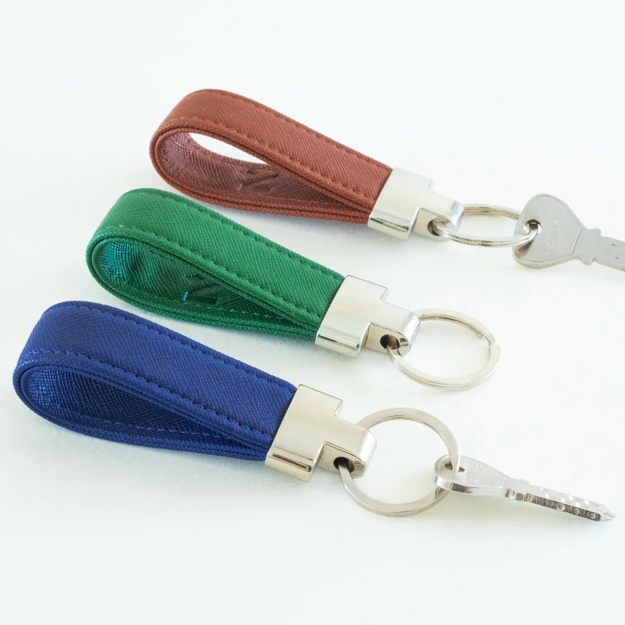 VEGAN LEATHER - METAL KEYCHAIN - Image 16