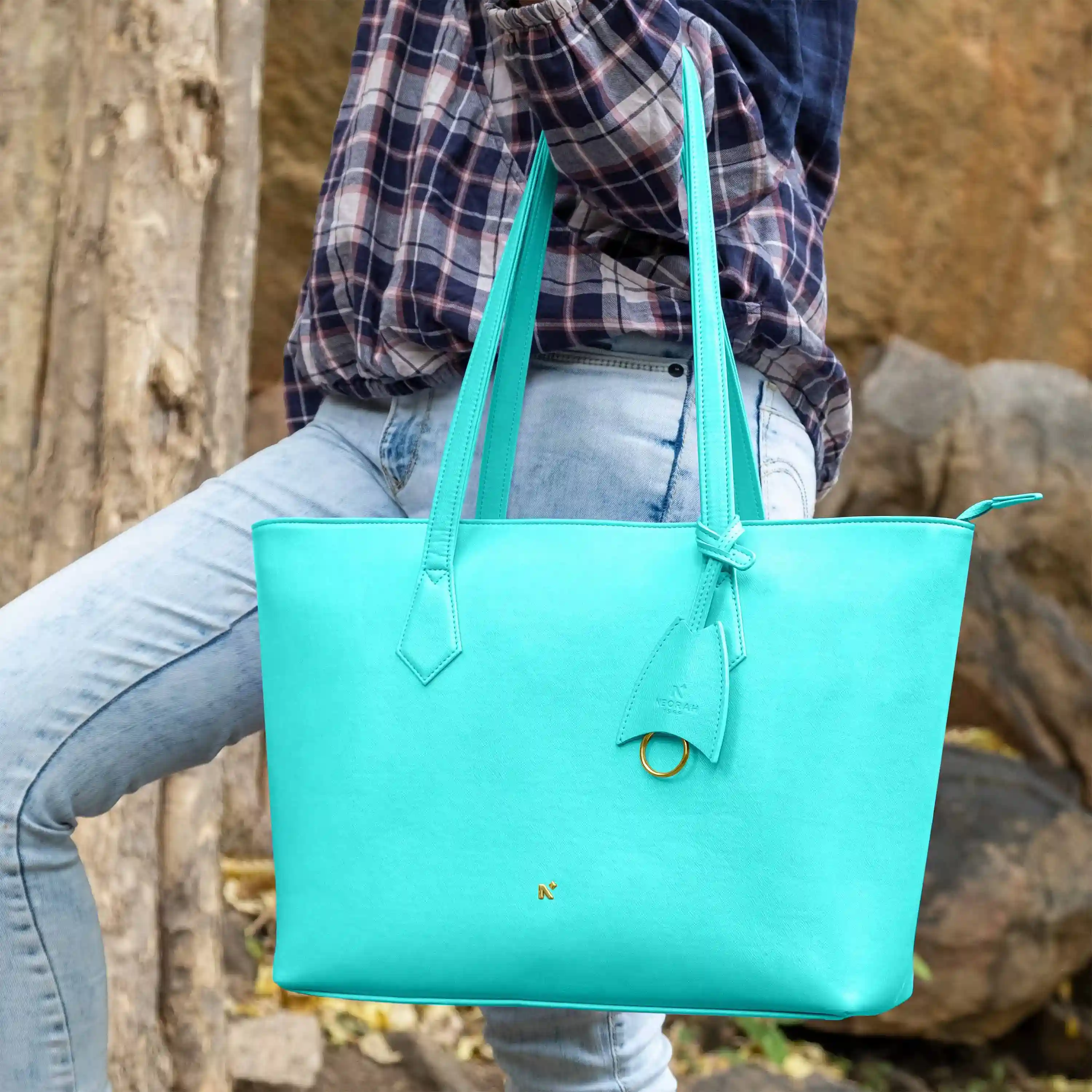 CLASSIC TOTE BAG - Image 105