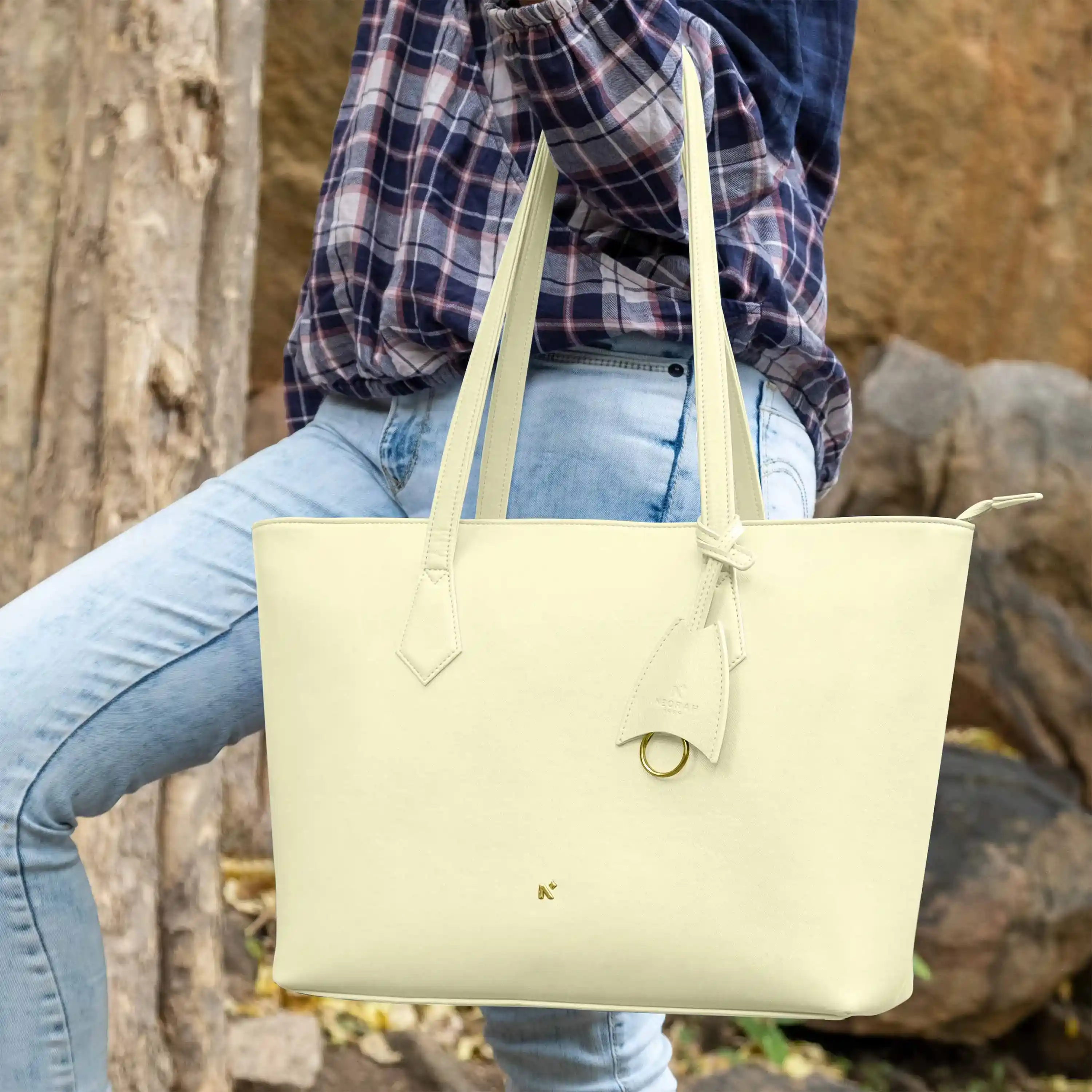 CLASSIC TOTE BAG - Image 34