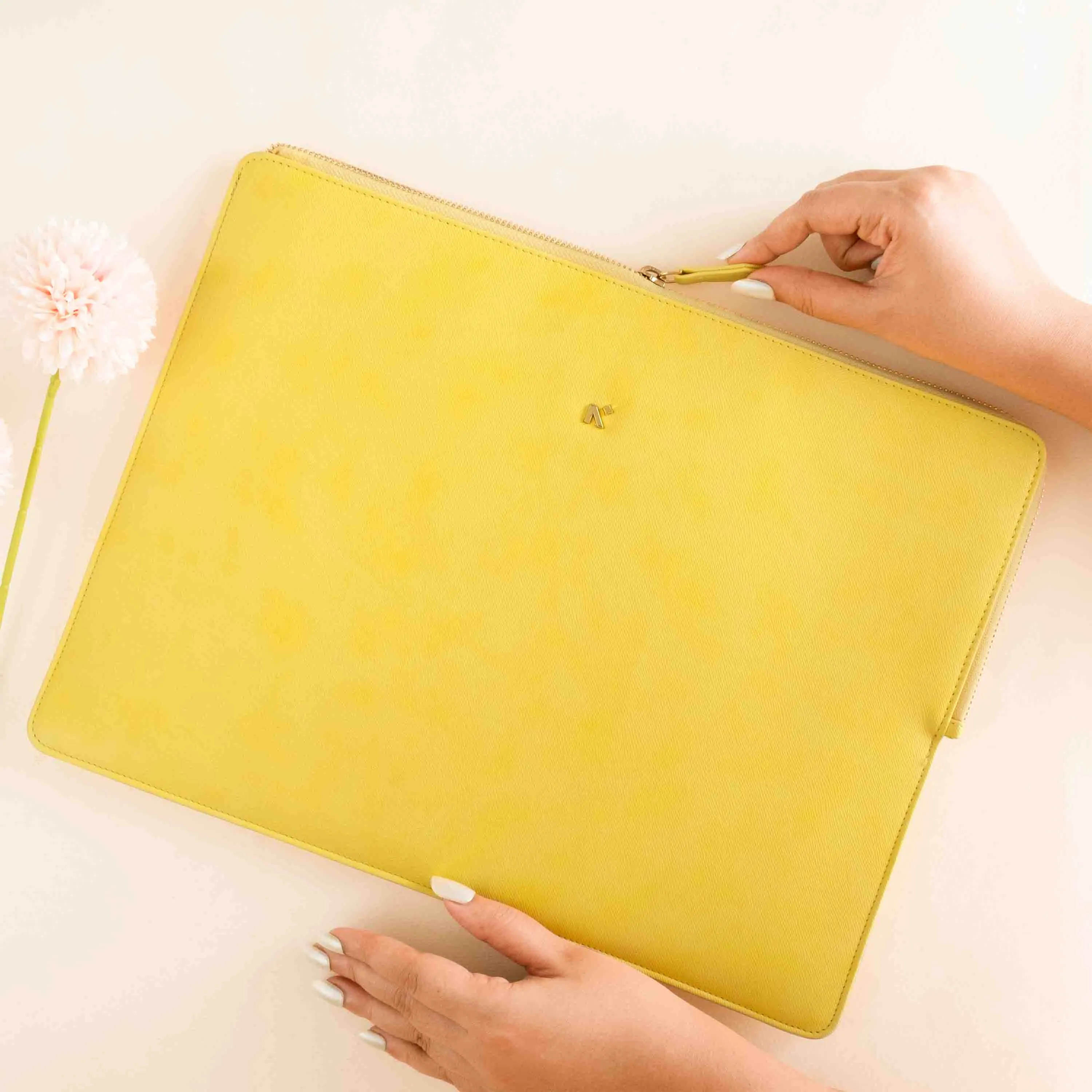 LAPTOP SLEEVE - ZIPPER CLOSURE - Image 38